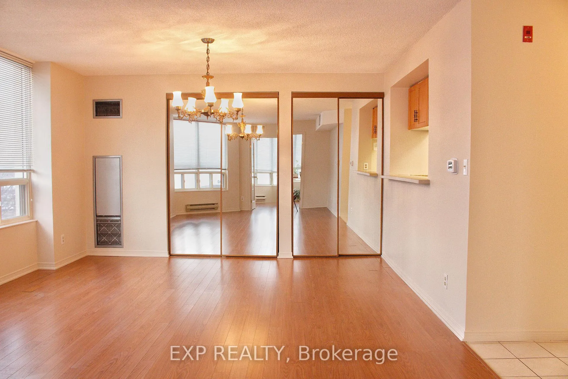 Photo 3 of Unit 204, 495 Highway 8, Hamilton, Stoney Creek — HOMEH