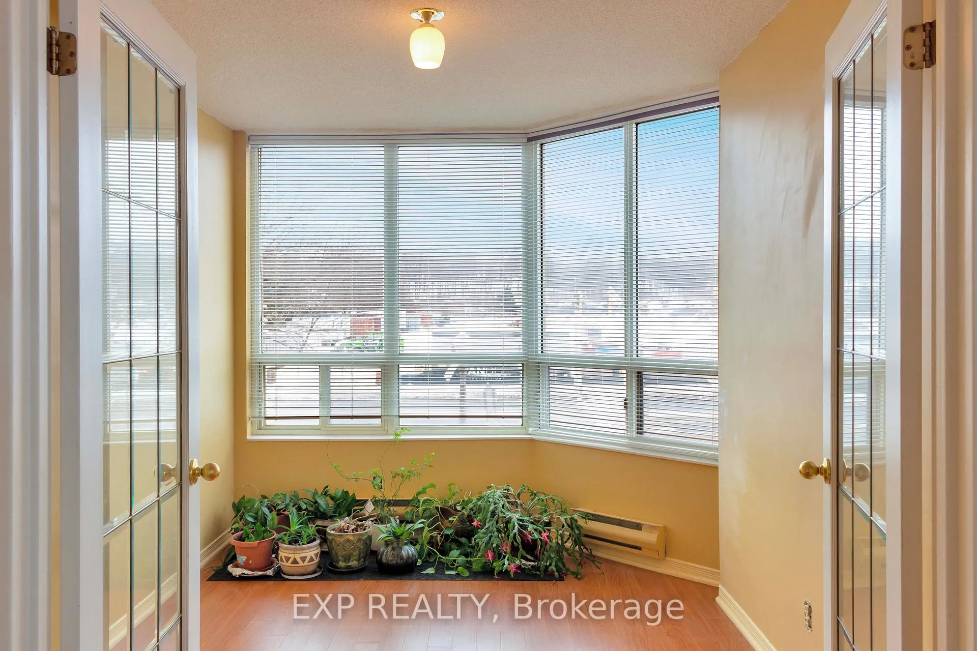 Photo 6 of Unit 204, 495 Highway 8, Hamilton, Stoney Creek — HOMEH