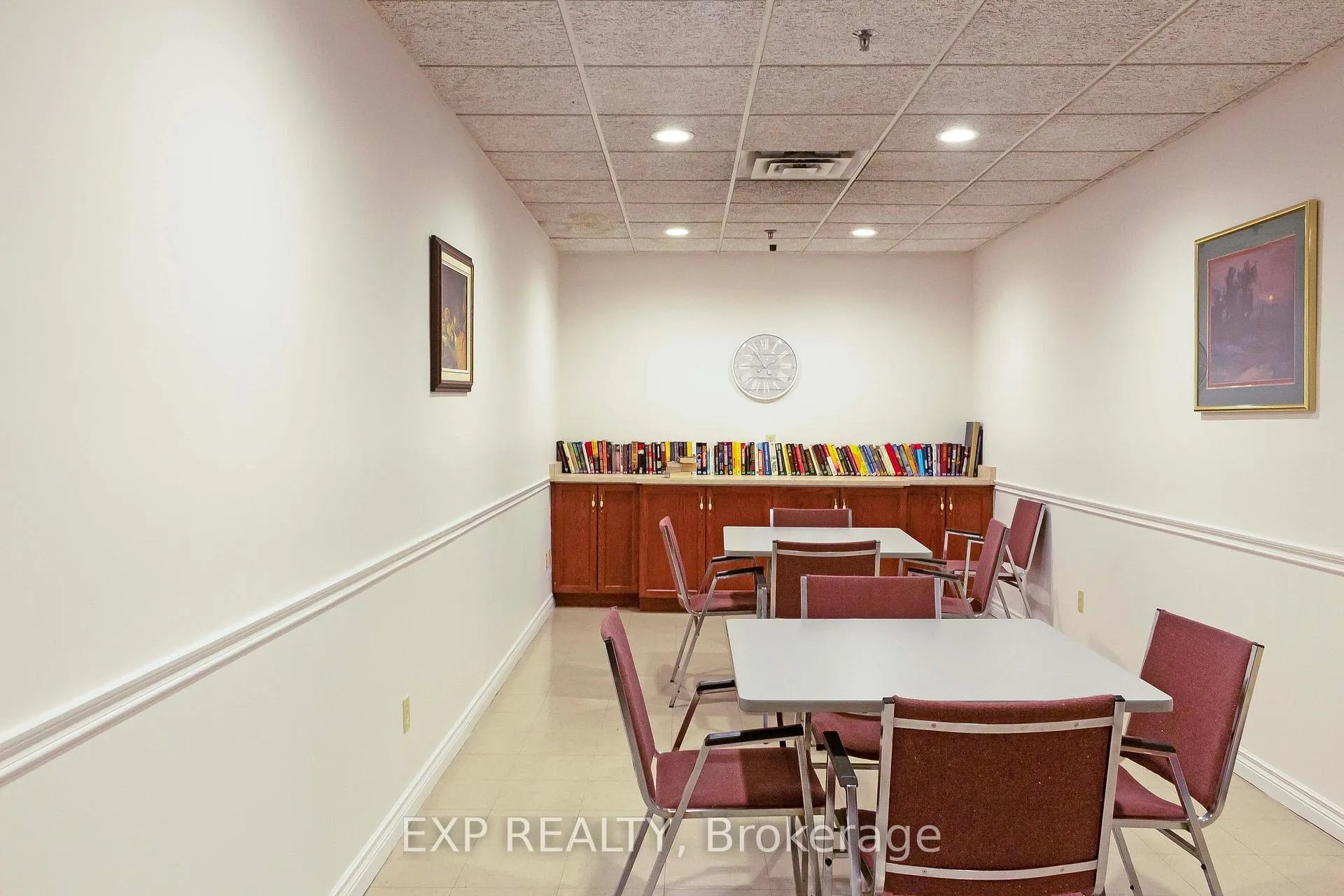 Photo 12 of Unit 204, 495 Highway 8, Hamilton, Stoney Creek — HOMEH