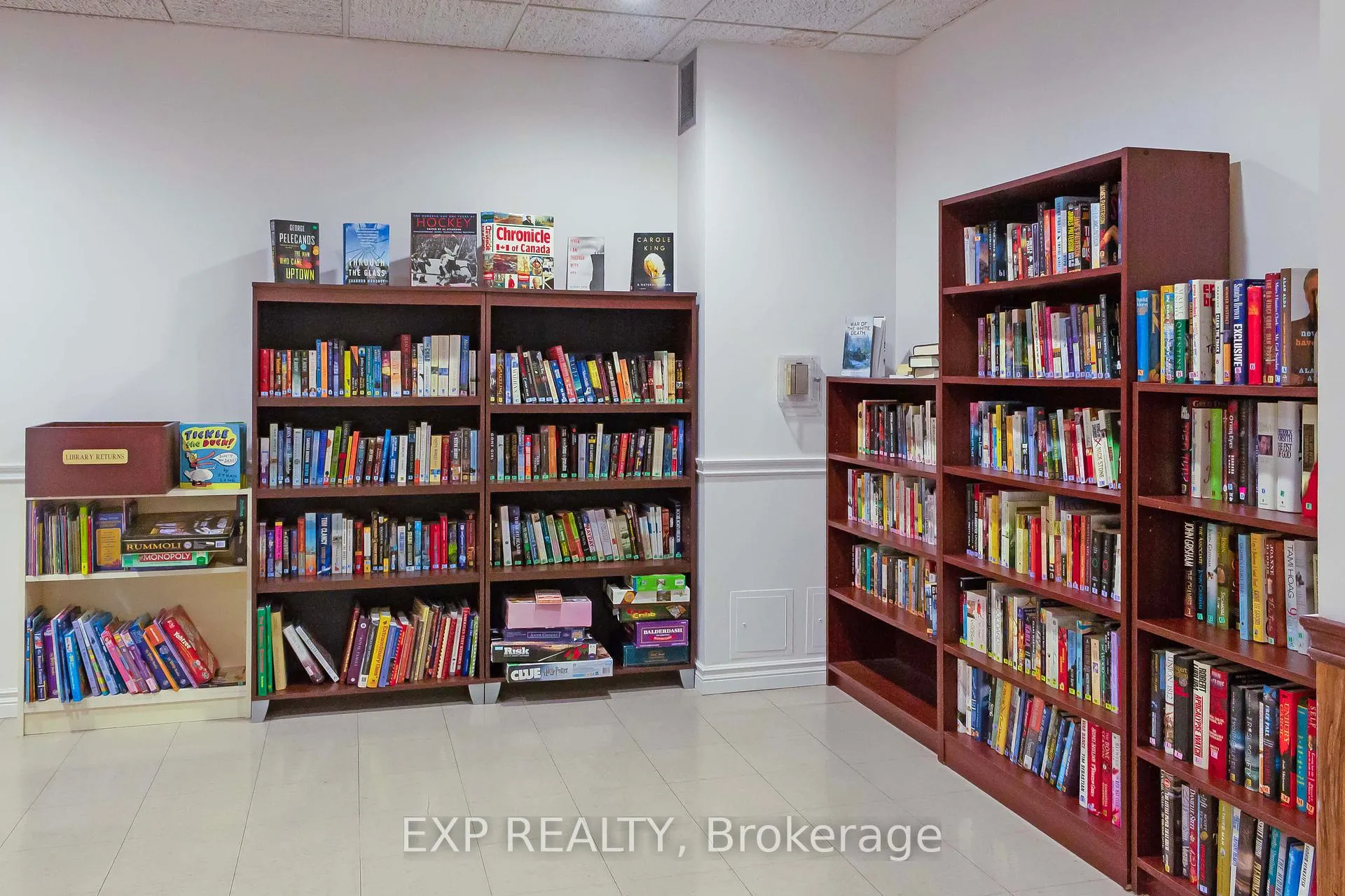 Photo 13 of Unit 204, 495 Highway 8, Hamilton, Stoney Creek — HOMEH