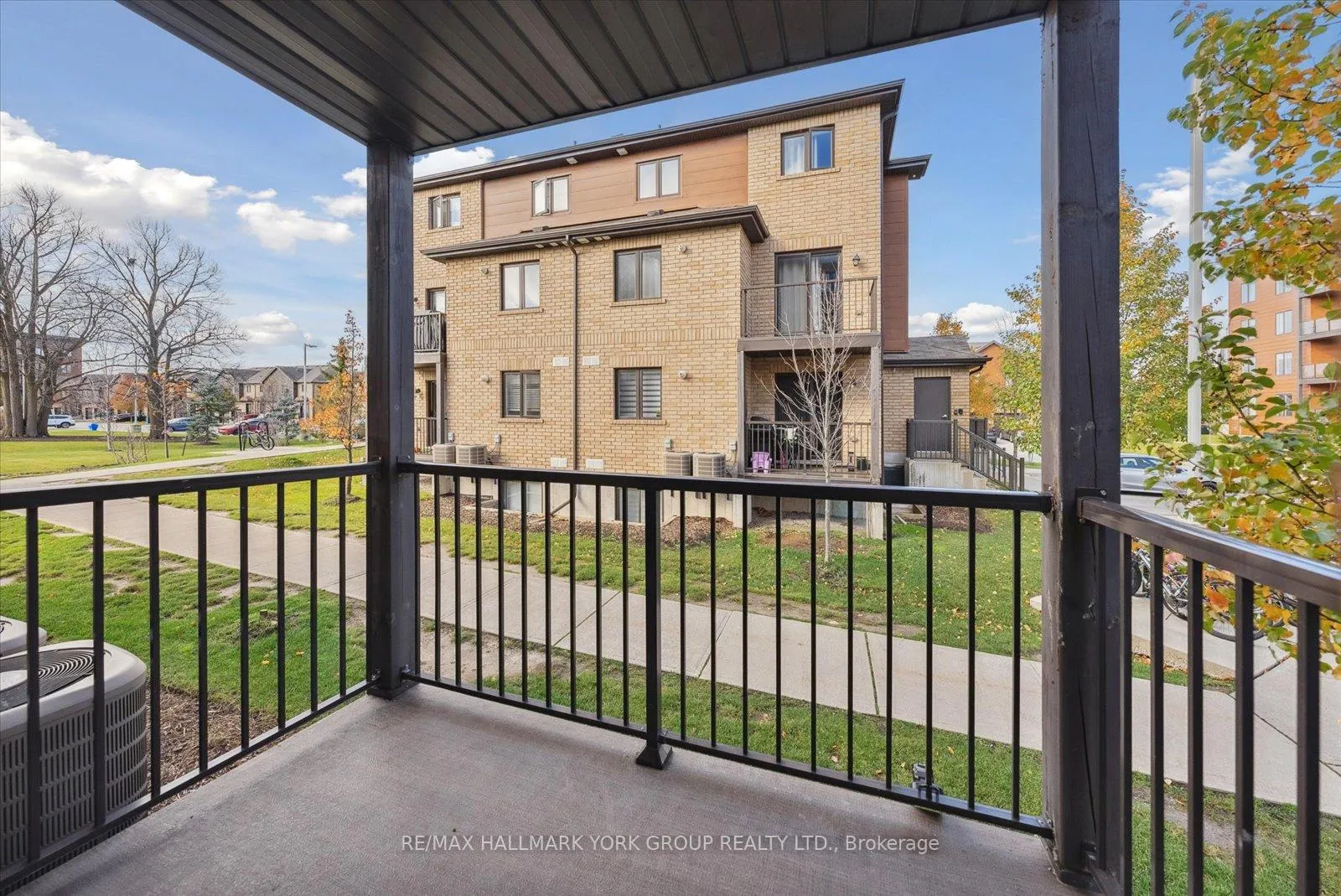 Photo 7 of Unit 8, 27 Madelaine Drive, Barrie, Painswick South — HOMEH