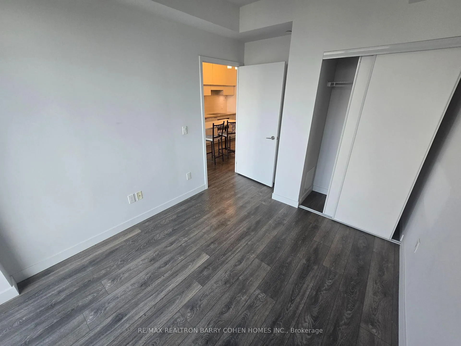 Photo 7 of Unit 4209, 8 Eglinton Avenue E, Toronto, Mount Pleasant West — HOMEH