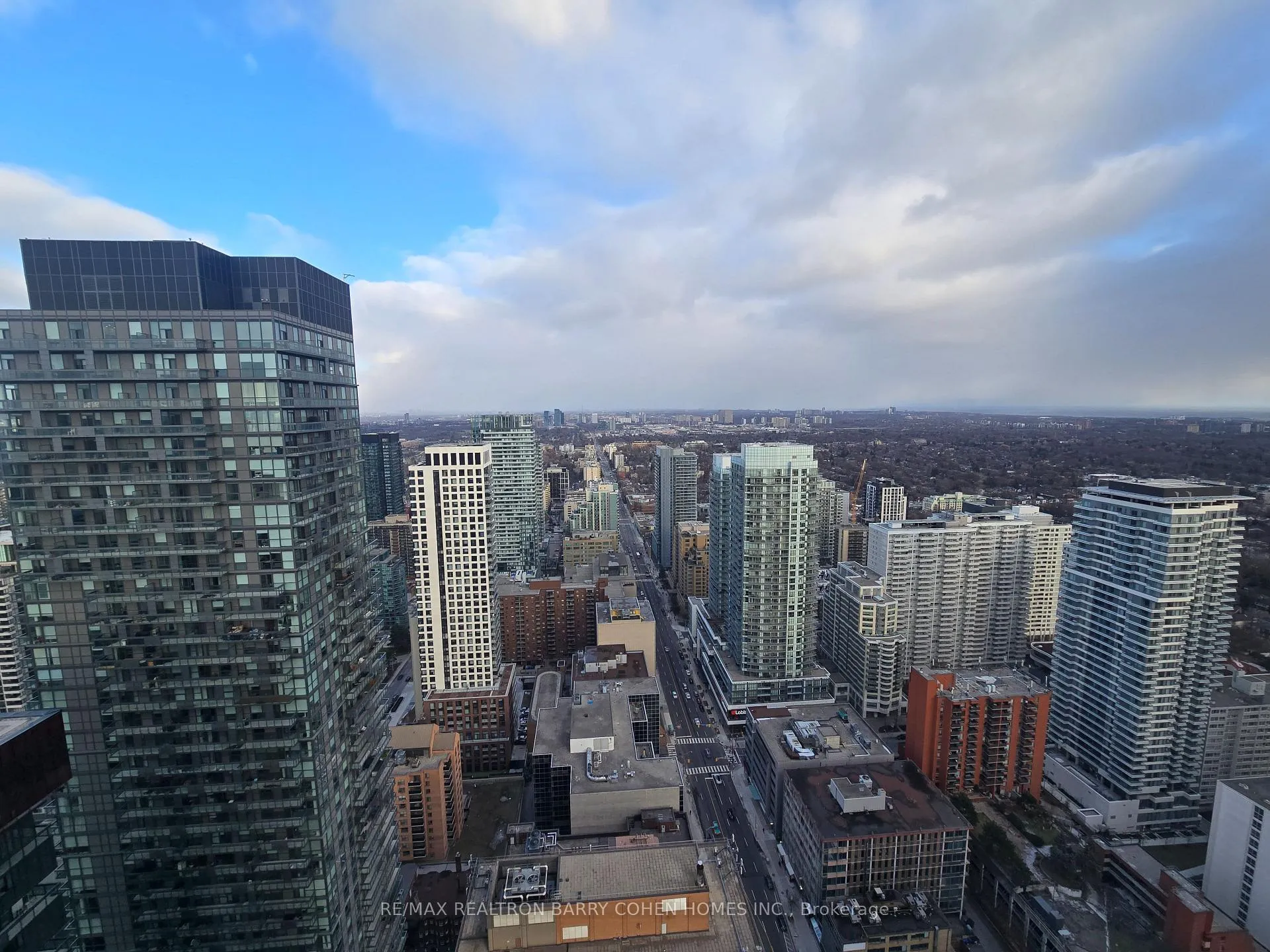 Photo 14 of Unit 4209, 8 Eglinton Avenue E, Toronto, Mount Pleasant West — HOMEH