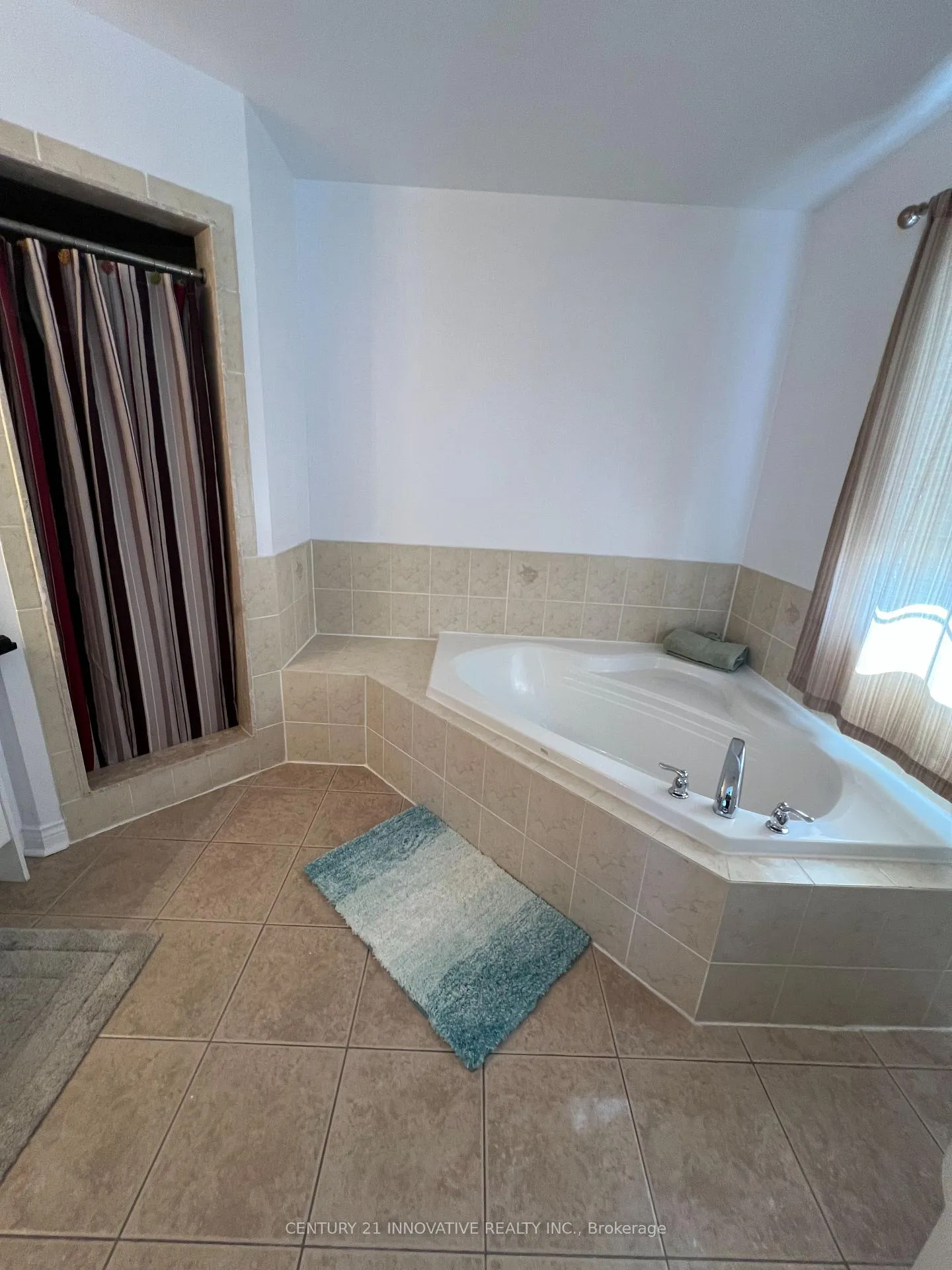Photo 8 of 2 Tracey Court, Whitby, Taunton North — HOMEH