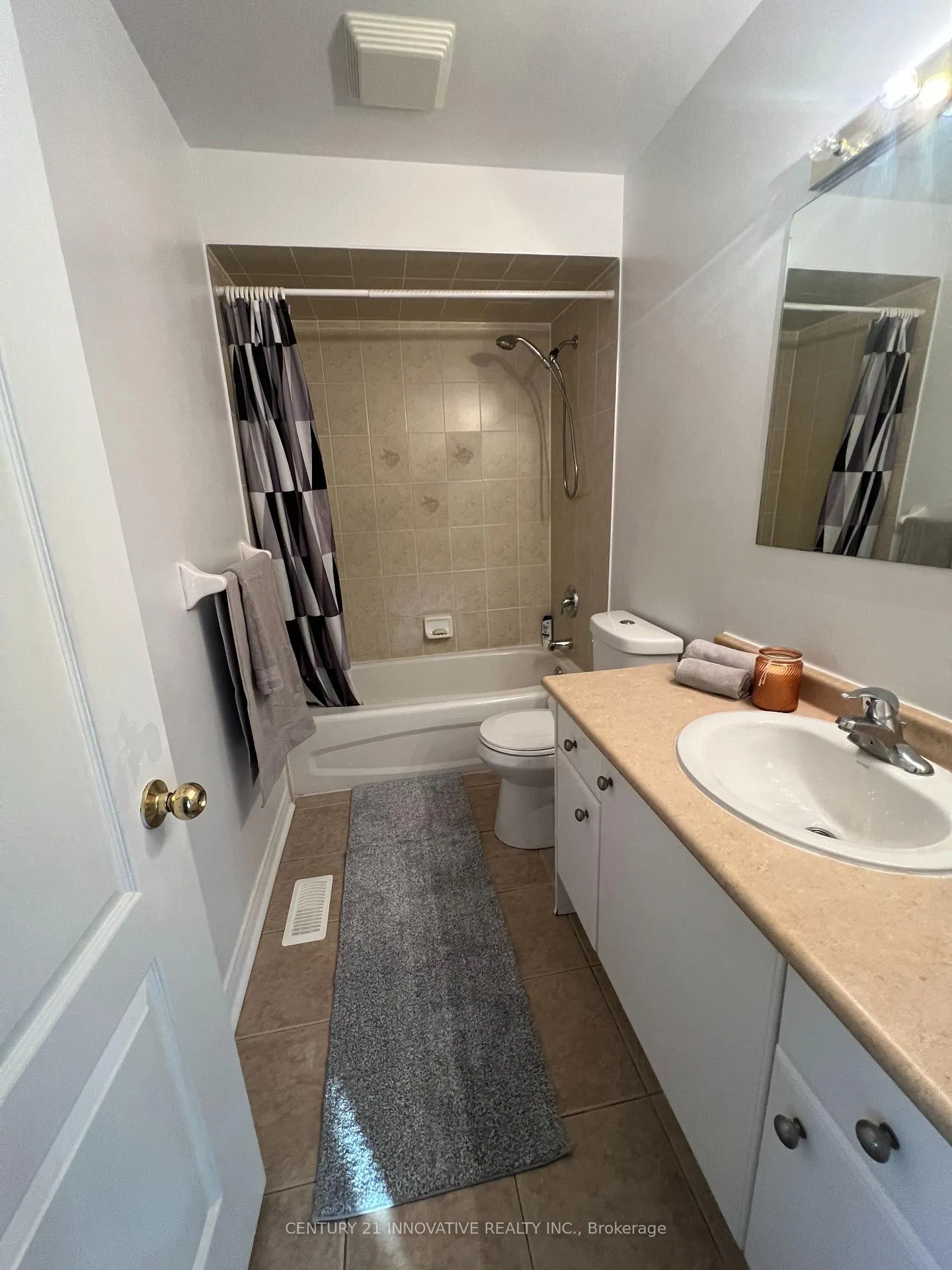 Photo 15 of 2 Tracey Court, Whitby, Taunton North — HOMEH