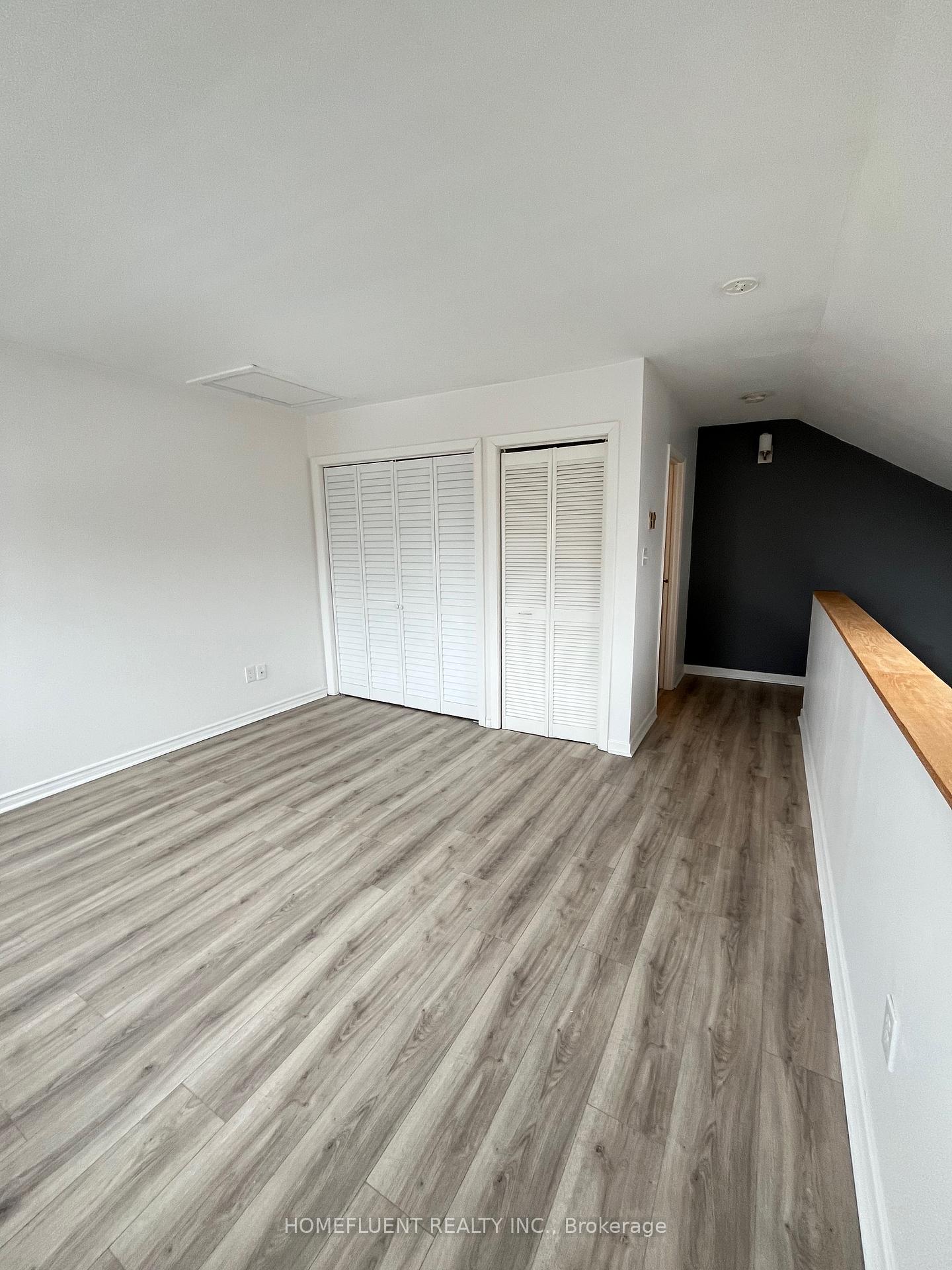 Photo 3 of Unit 5, 1 Division Street, Clarington, Bowmanville — HOMEH