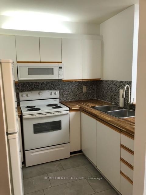 Photo 5 of Unit 5, 1 Division Street, Clarington, Bowmanville — HOMEH