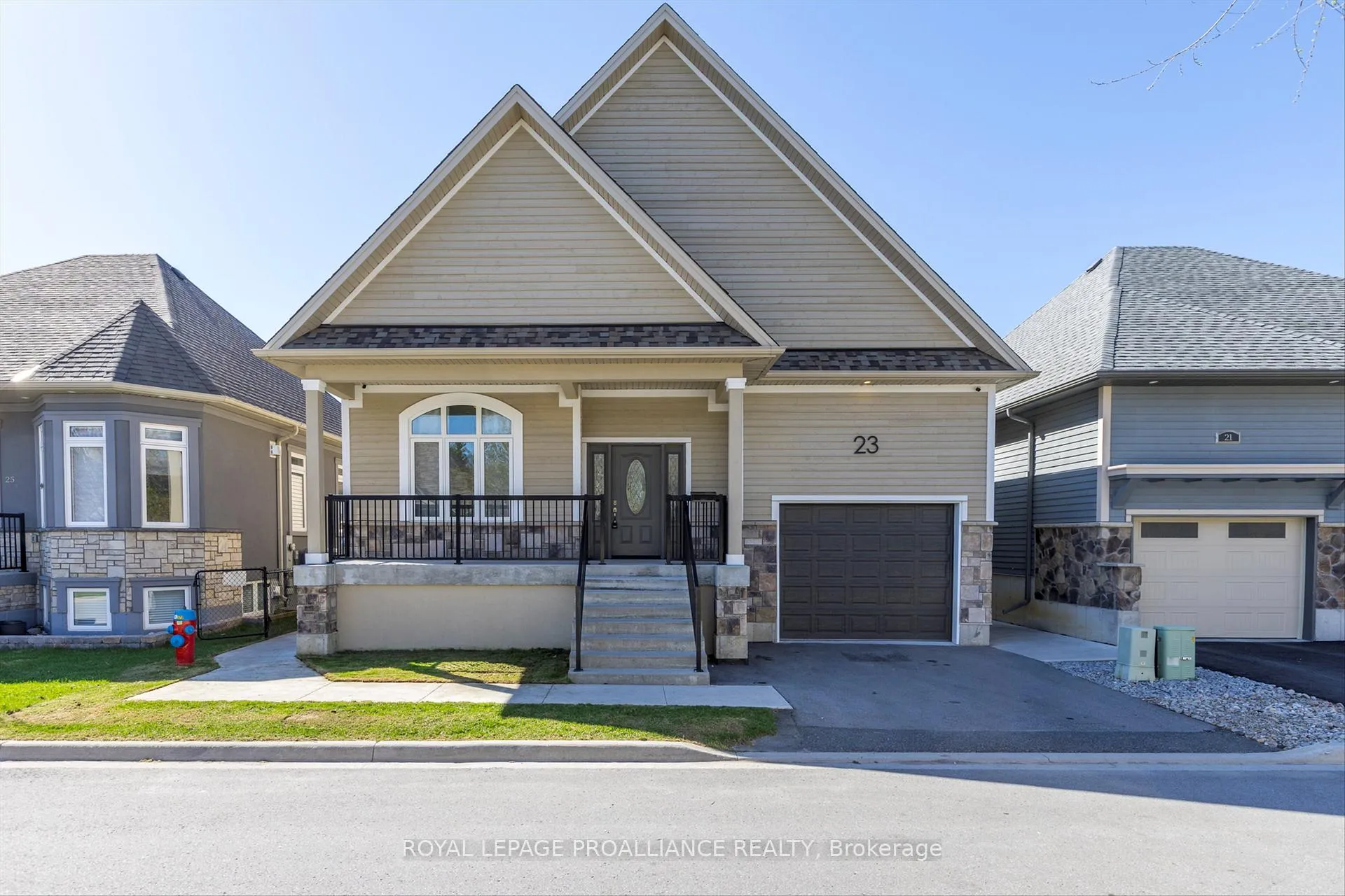 Photo 2 of 23 Brinton Drive, Peterborough, Otonabee Ward 1 — HOMEH
