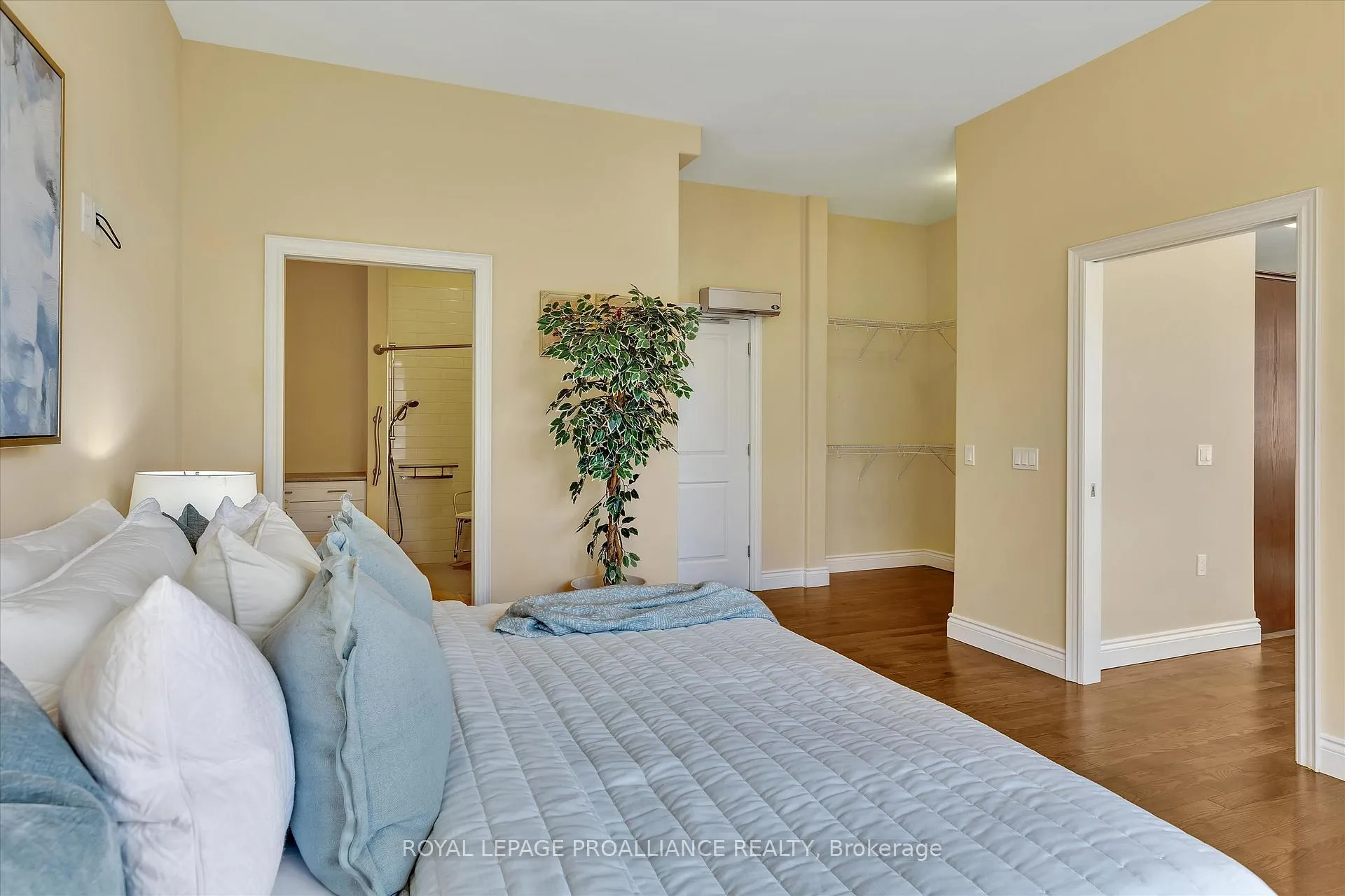 Photo 18 of 23 Brinton Drive, Peterborough, Otonabee Ward 1 — HOMEH