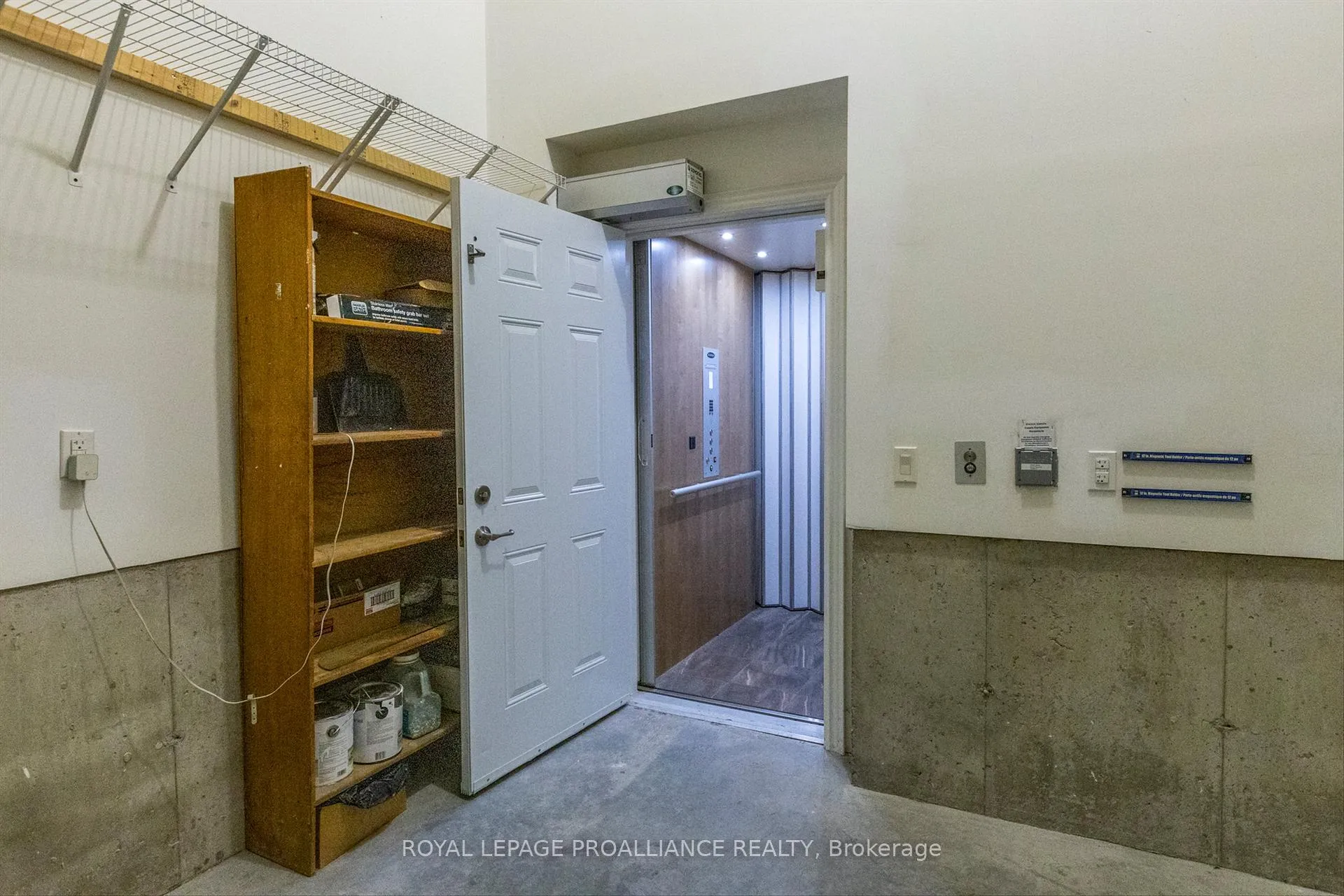 Photo 35 of 23 Brinton Drive, Peterborough, Otonabee Ward 1 — HOMEH
