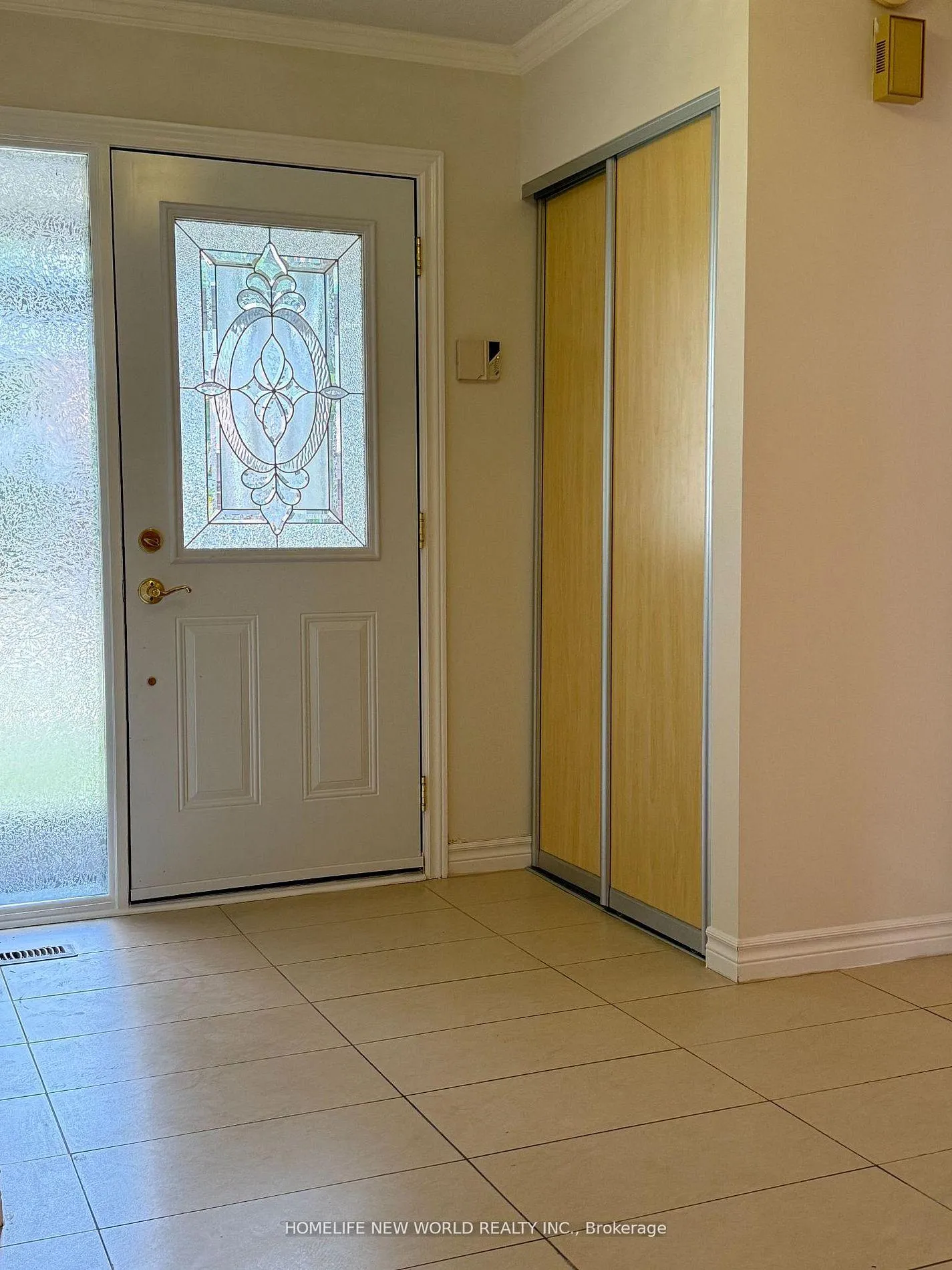 Photo 3 of 106 Morrison Crescent, Markham, Buttonville — HOMEH