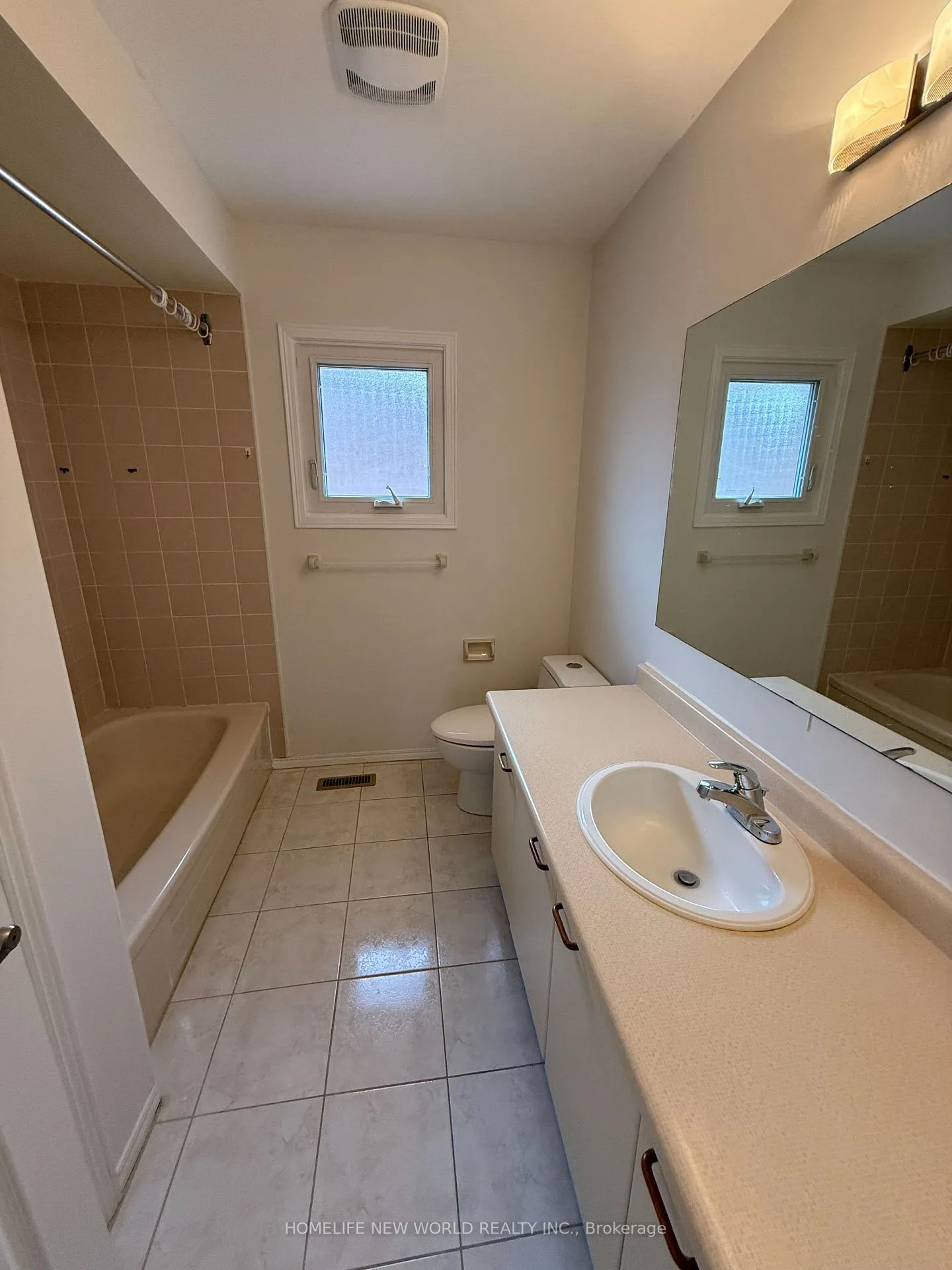 Photo 17 of 106 Morrison Crescent, Markham, Buttonville — HOMEH