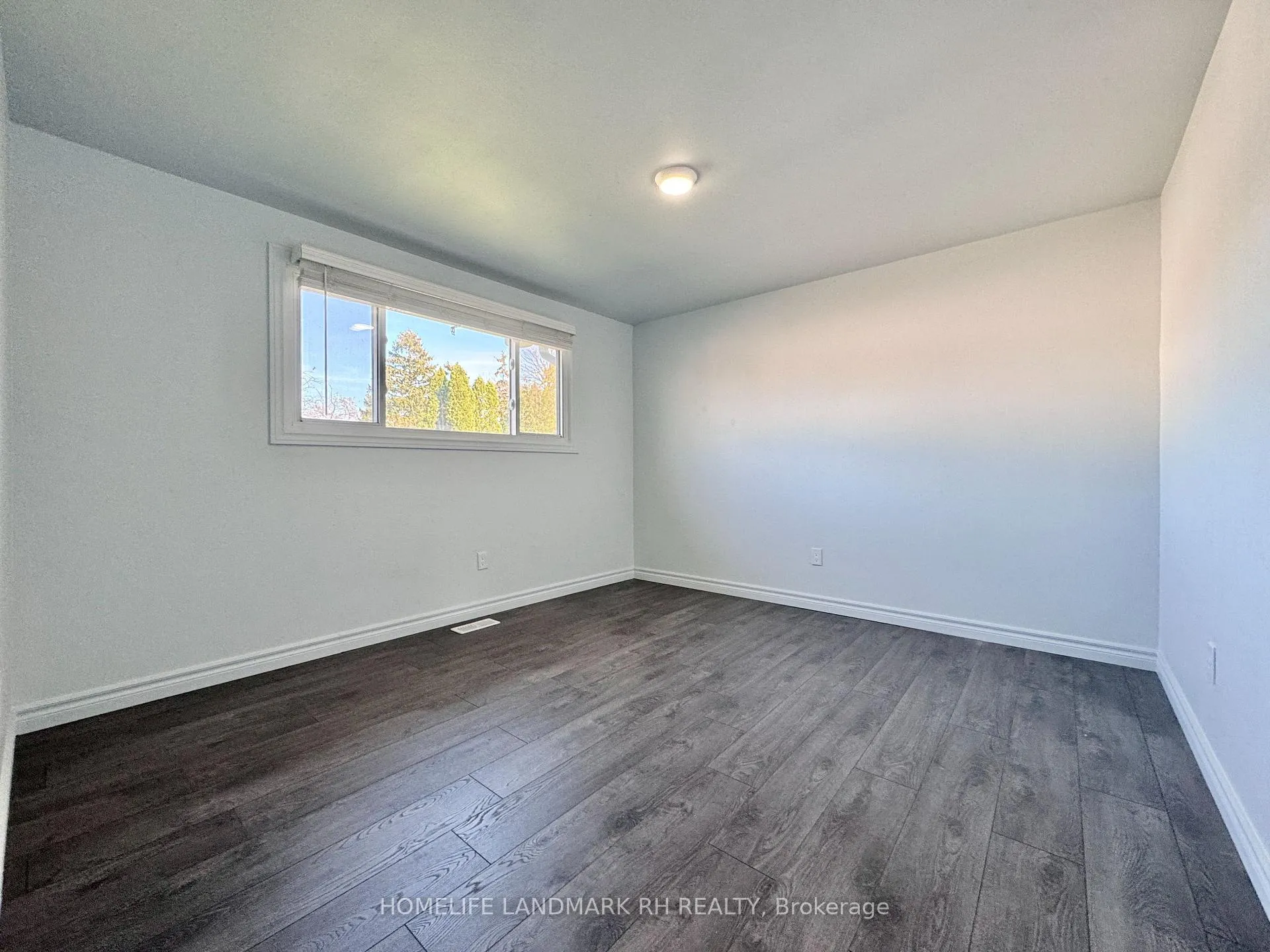 Photo 8 of 3 Lilacside Drive, Hamilton, Thorner — HOMEH