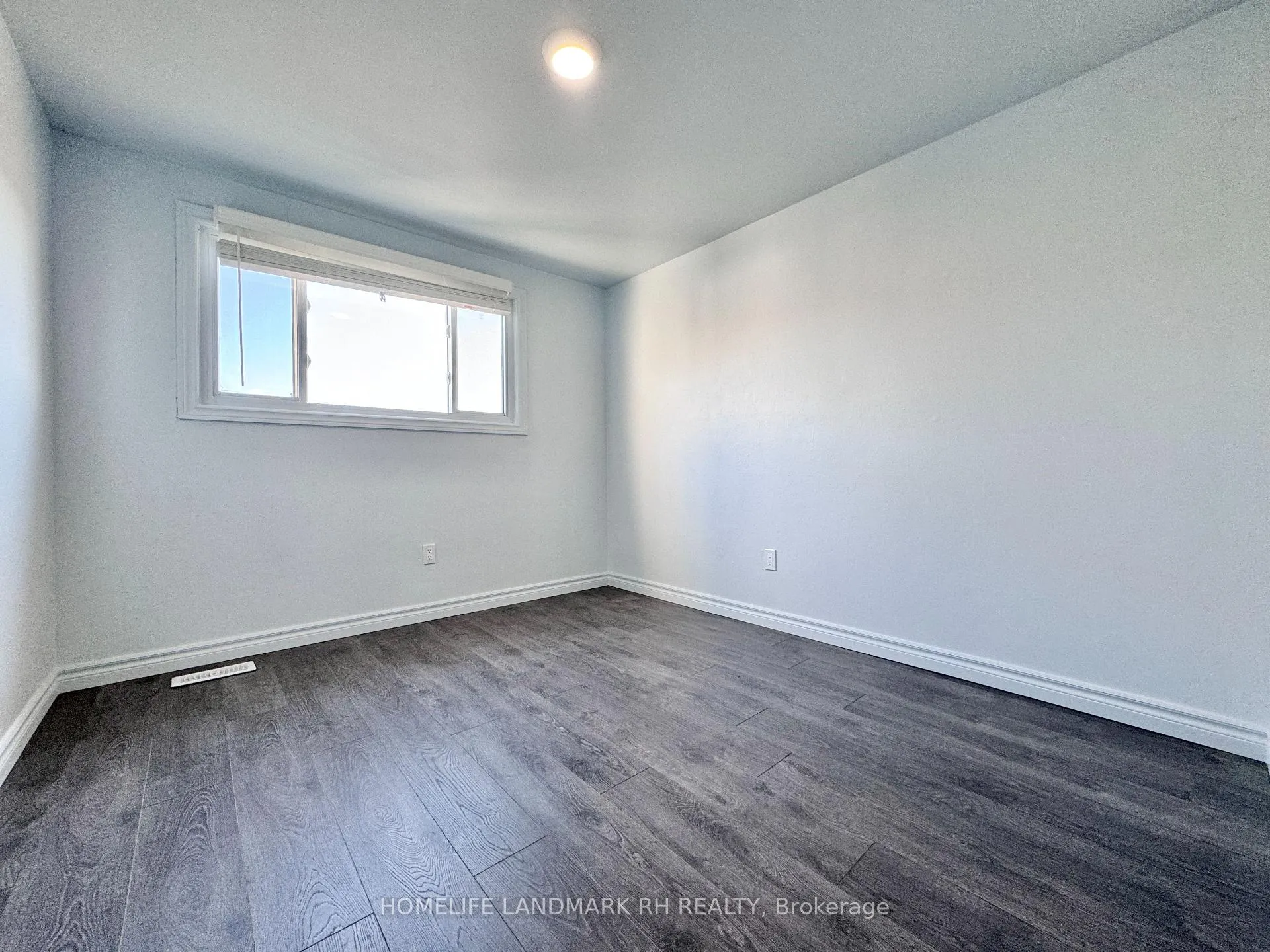 Photo 10 of 3 Lilacside Drive, Hamilton, Thorner — HOMEH