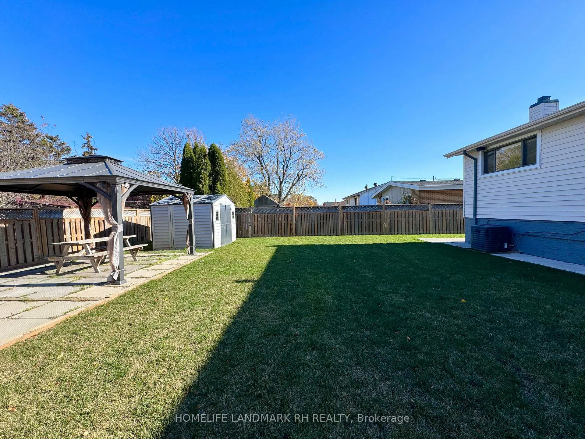 Photo 17 of 3 Lilacside Drive, Hamilton, Thorner — HOMEH