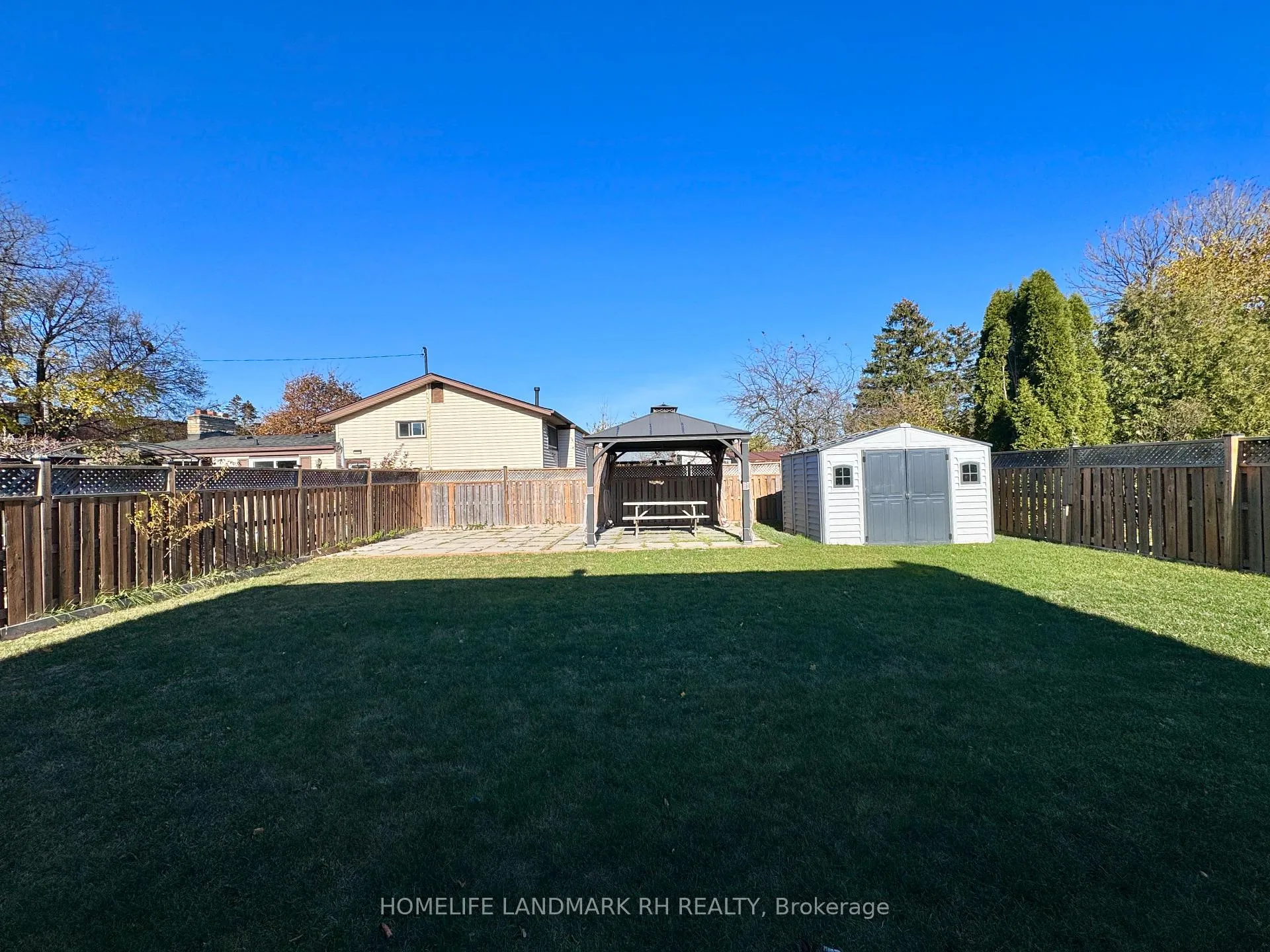 Photo 18 of 3 Lilacside Drive, Hamilton, Thorner — HOMEH