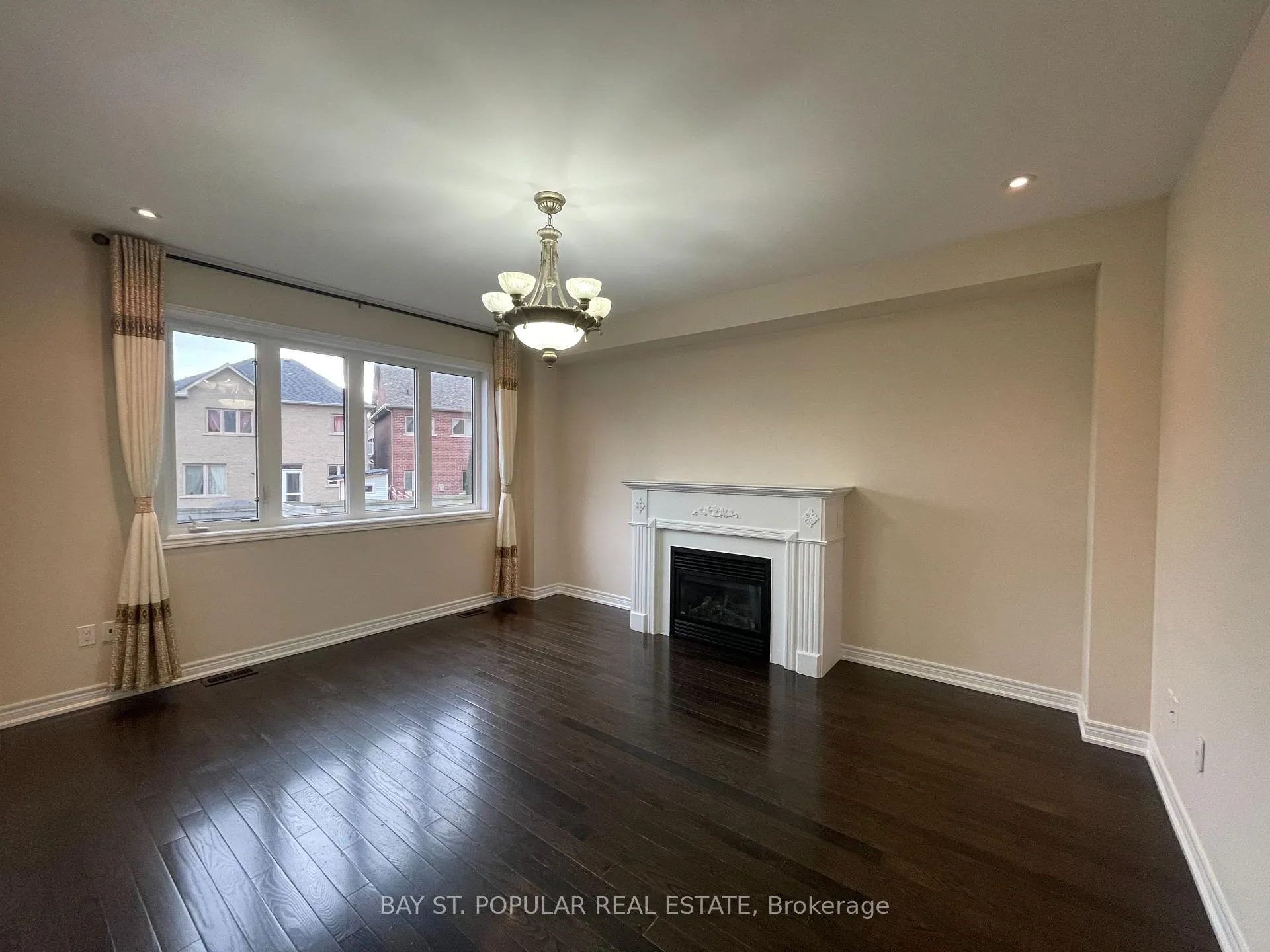 Photo 4 of 3 Beebe Crescent, Markham, Wismer — HOMEH