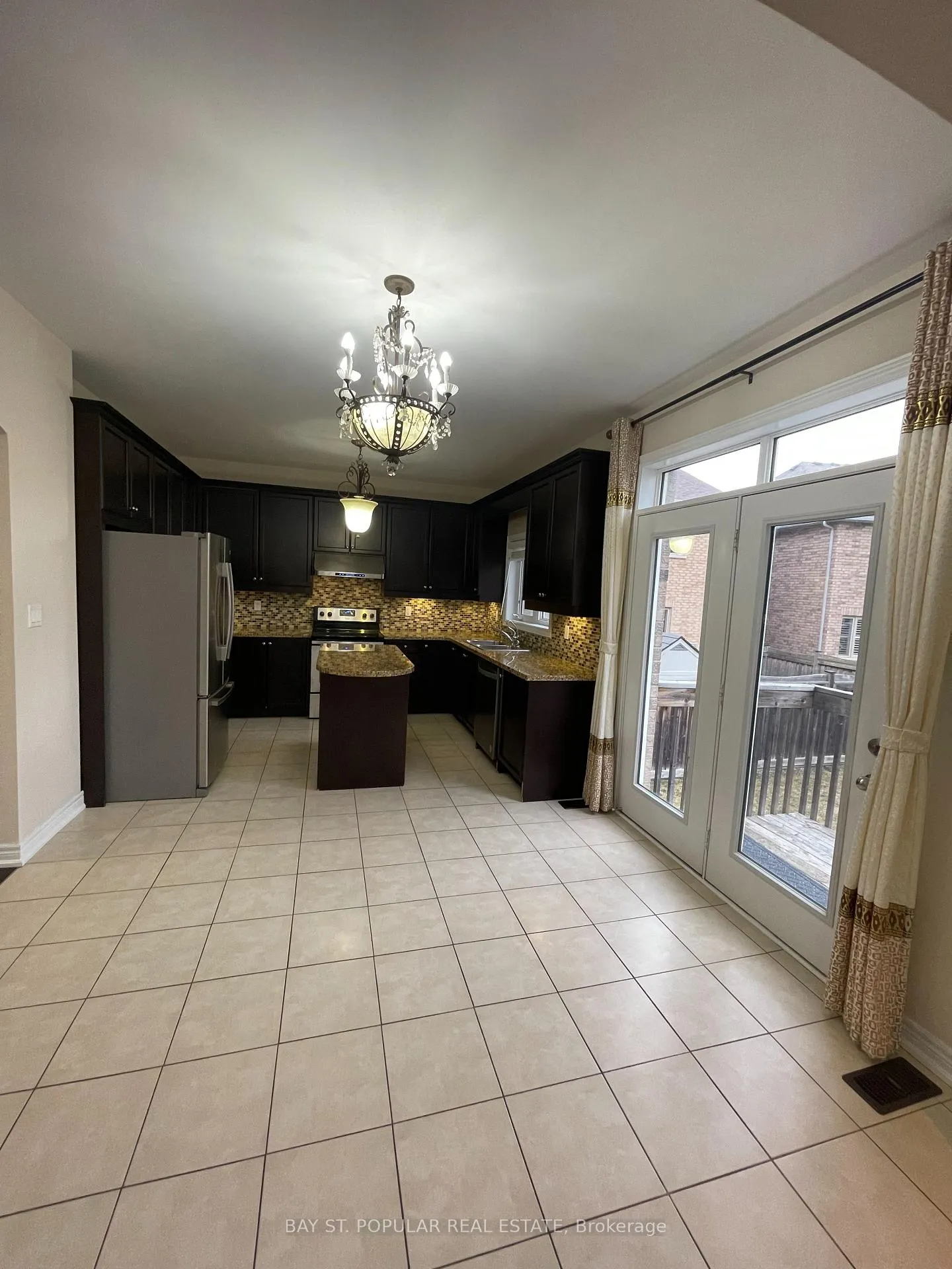 Photo 5 of 3 Beebe Crescent, Markham, Wismer — HOMEH