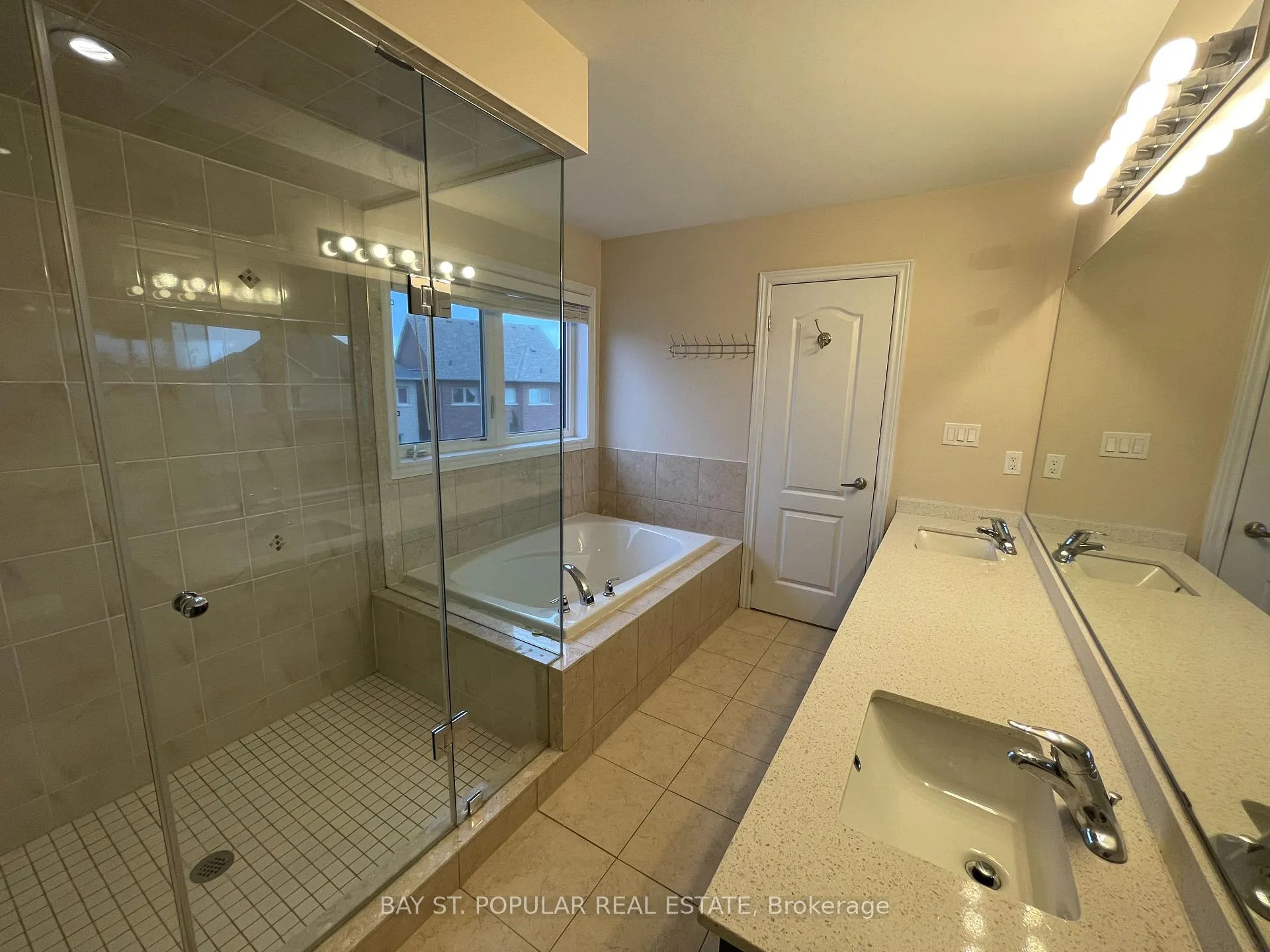 Photo 10 of 3 Beebe Crescent, Markham, Wismer — HOMEH