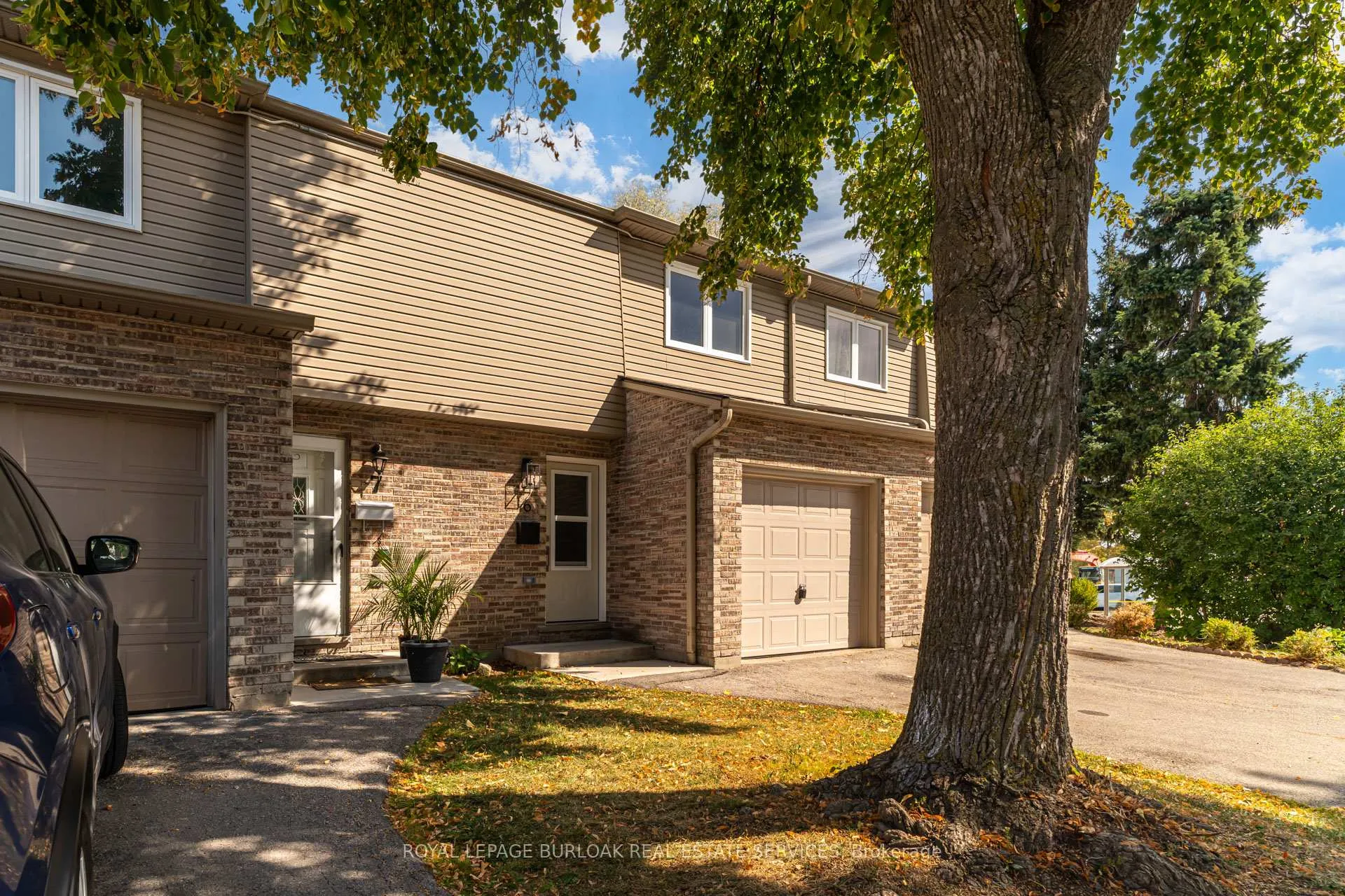 Photo 3 of Unit 6, 1396 Upper Ottawa Street, Hamilton, Quinndale — HOMEH