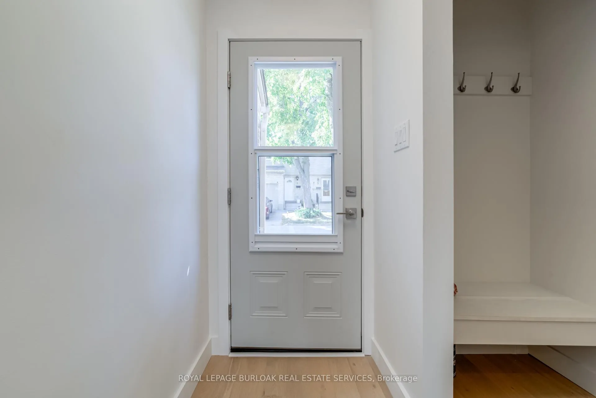 Photo 5 of Unit 6, 1396 Upper Ottawa Street, Hamilton, Quinndale — HOMEH