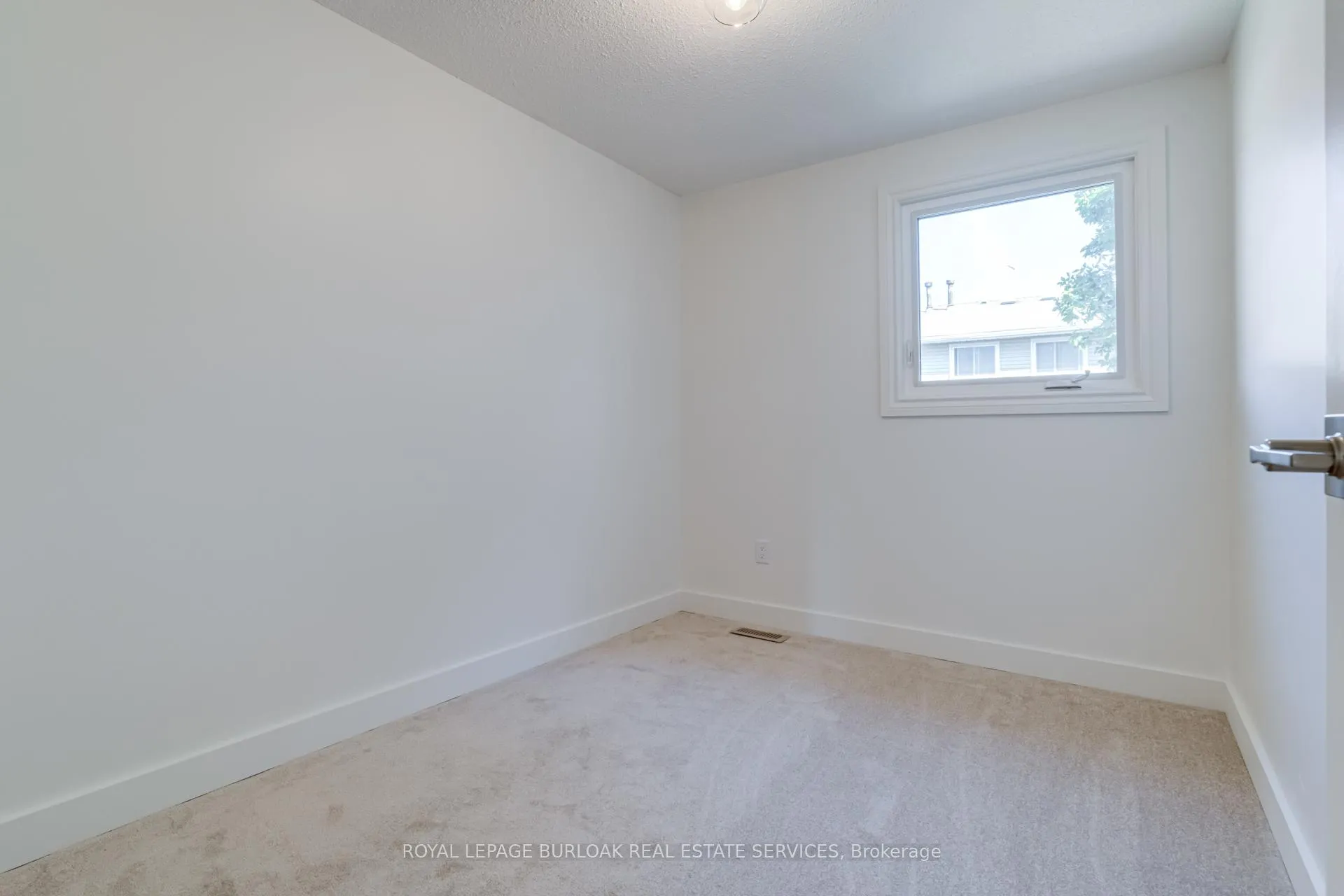 Photo 18 of Unit 6, 1396 Upper Ottawa Street, Hamilton, Quinndale — HOMEH