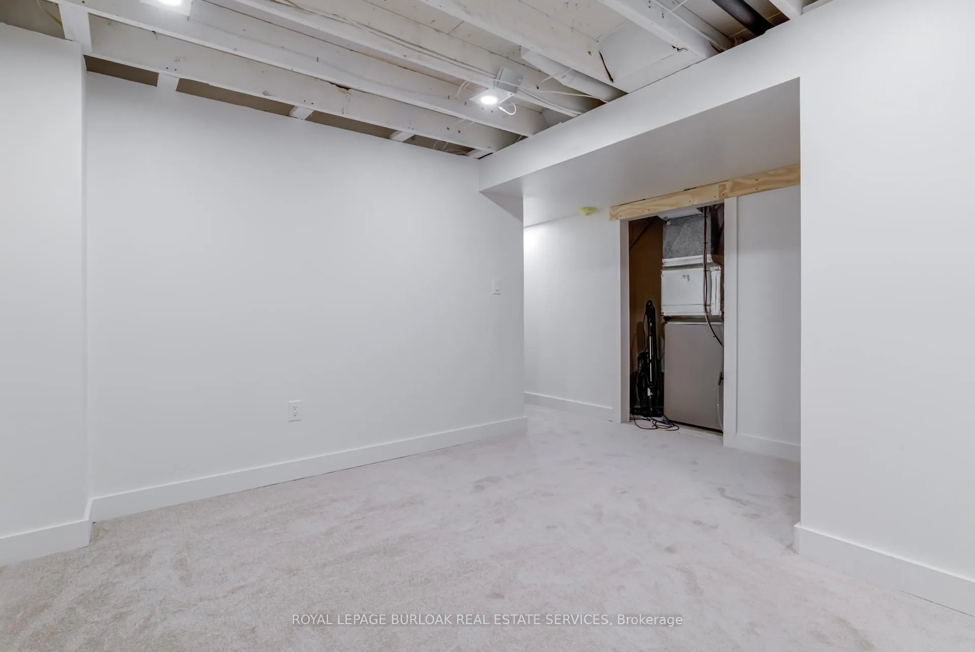 Photo 21 of Unit 6, 1396 Upper Ottawa Street, Hamilton, Quinndale — HOMEH