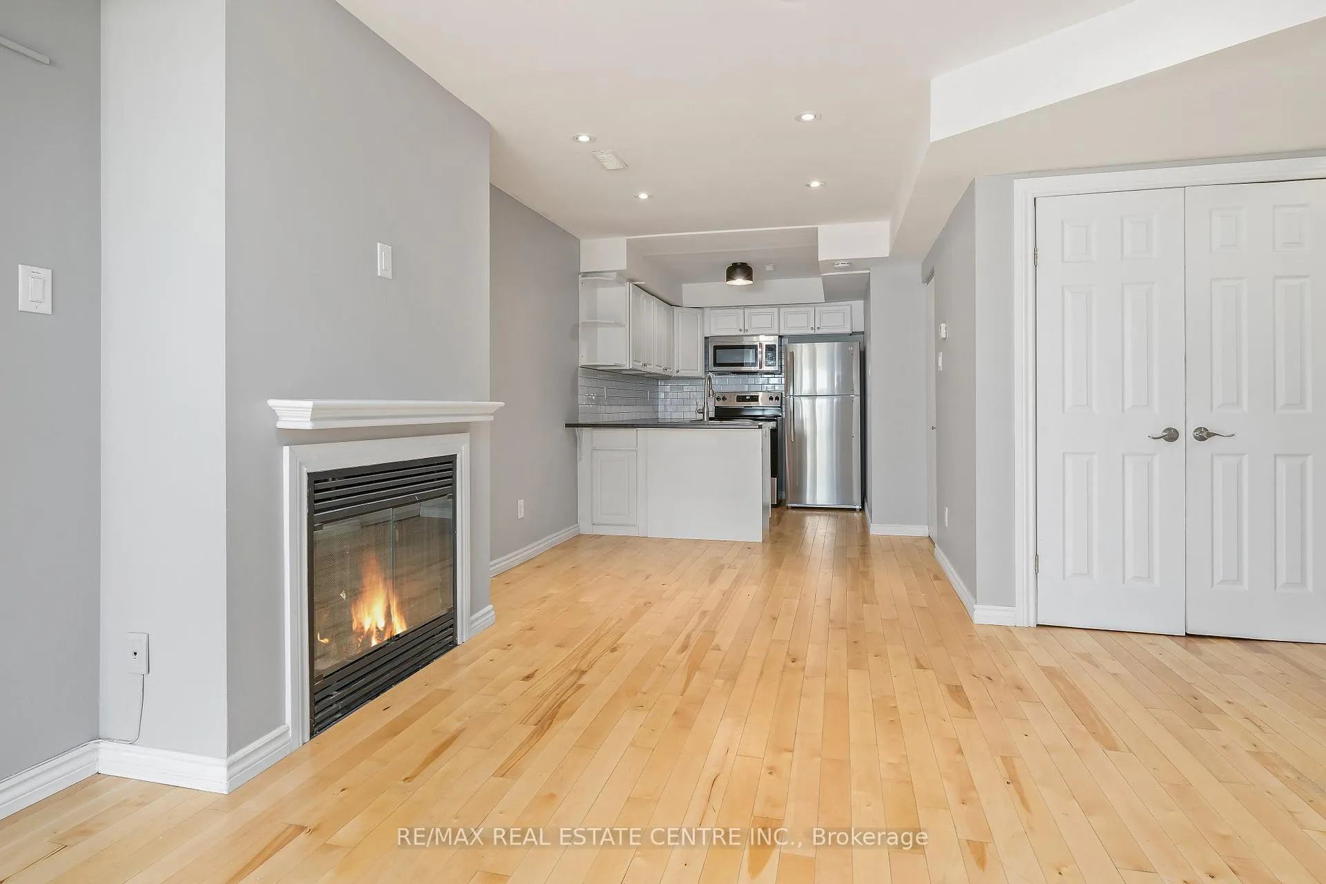 Photo 15 of 19A Wylie Circle, Halton Hills, Georgetown — HOMEH