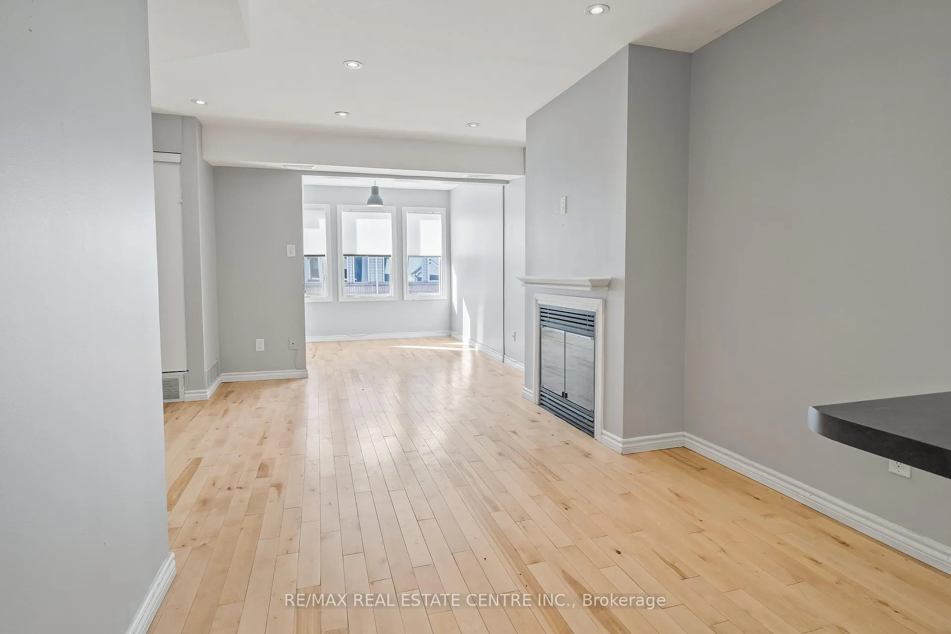 Photo 17 of 19A Wylie Circle, Halton Hills, Georgetown — HOMEH