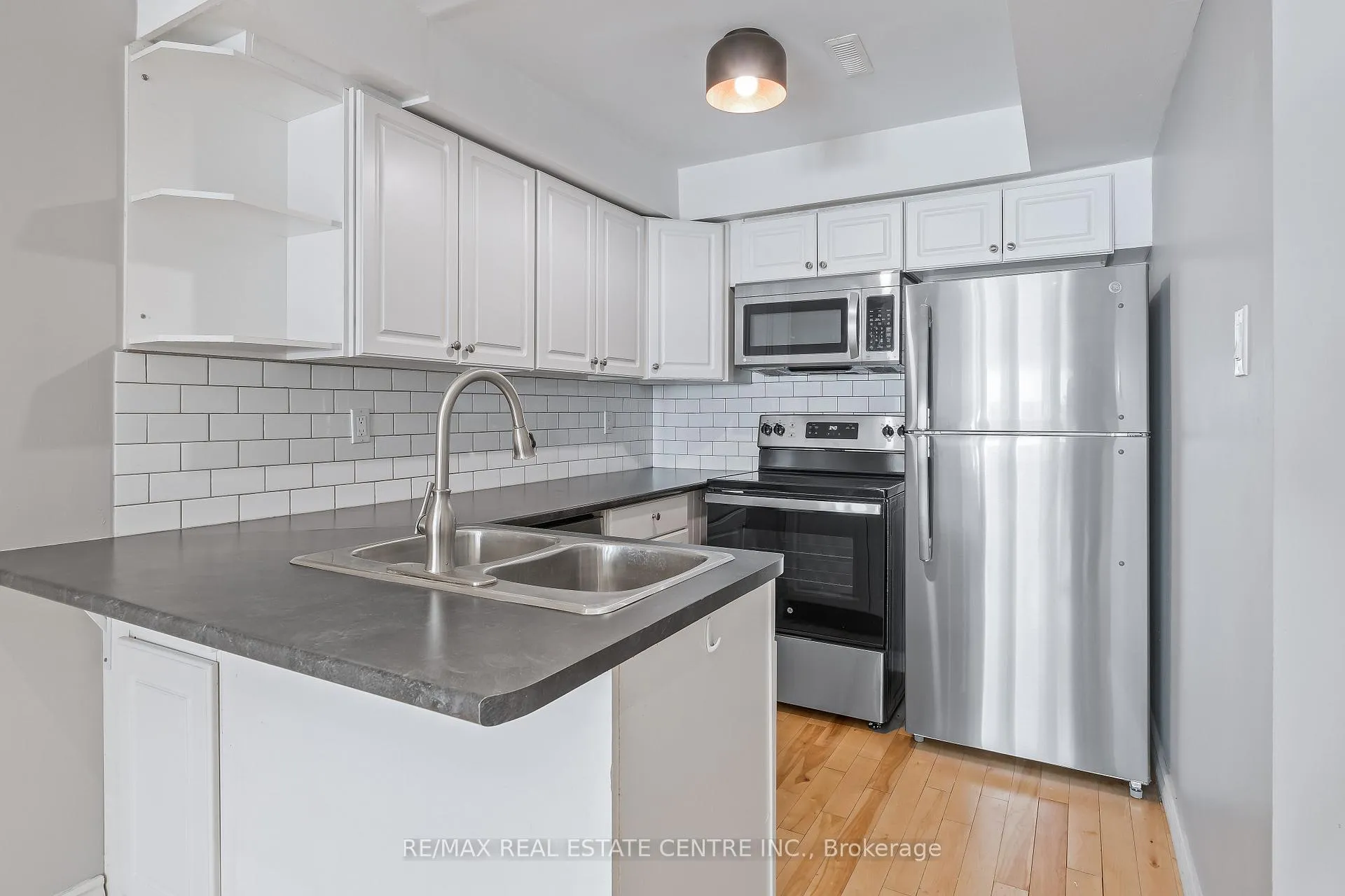 Photo 19 of 19A Wylie Circle, Halton Hills, Georgetown — HOMEH