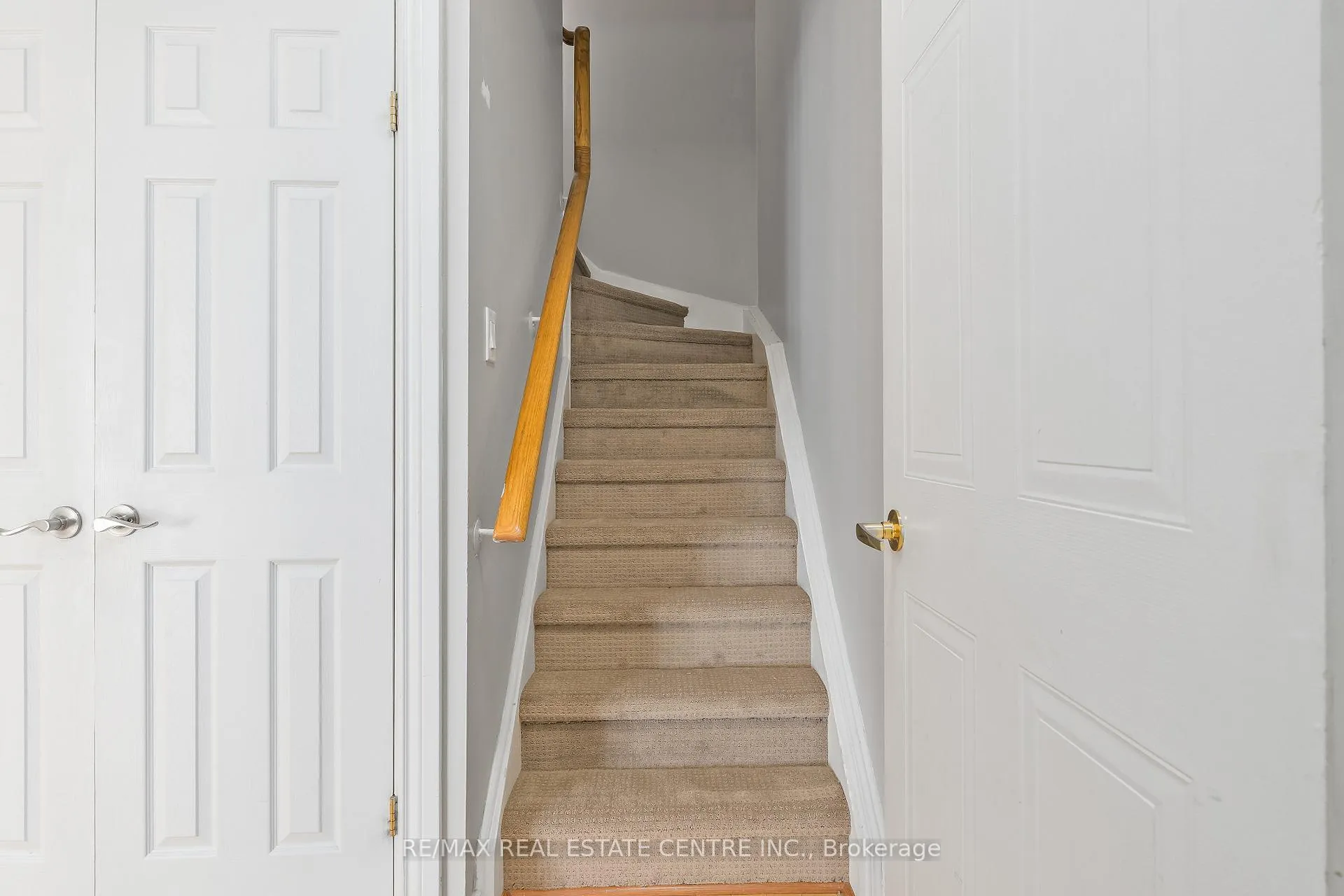 Photo 23 of 19A Wylie Circle, Halton Hills, Georgetown — HOMEH