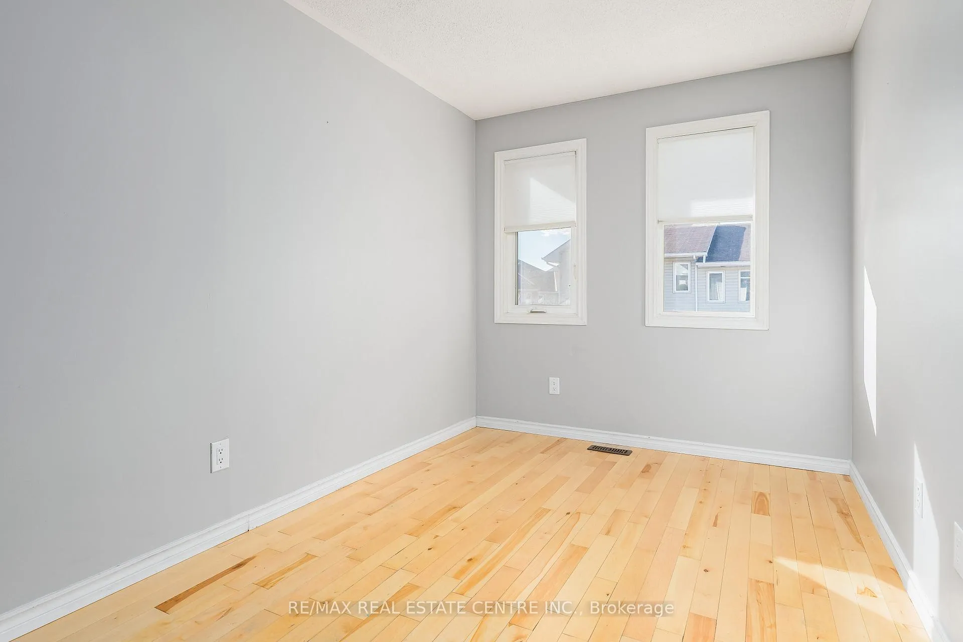 Photo 28 of 19A Wylie Circle, Halton Hills, Georgetown — HOMEH