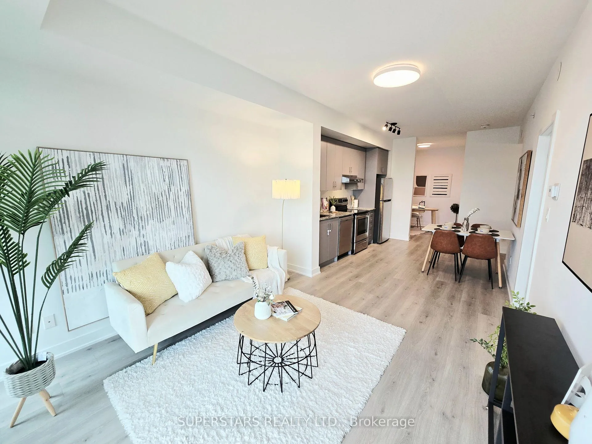 Photo 5 of Unit 305, 1709 Bur Oak Avenue, Markham, Wismer — HOMEH