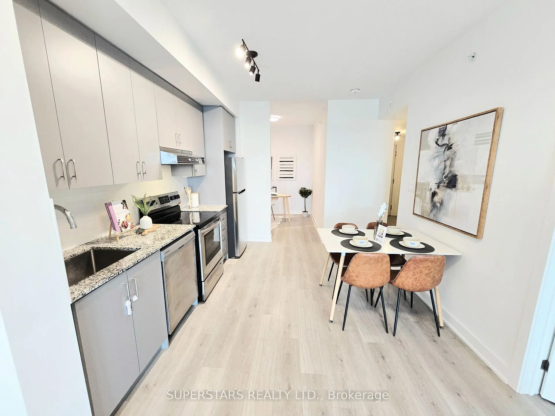 Photo 9 of Unit 305, 1709 Bur Oak Avenue, Markham, Wismer — HOMEH