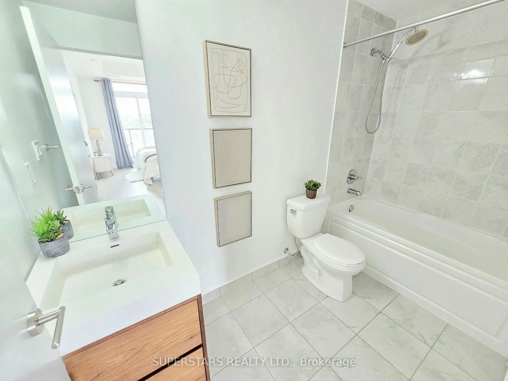 Photo 16 of Unit 305, 1709 Bur Oak Avenue, Markham, Wismer — HOMEH
