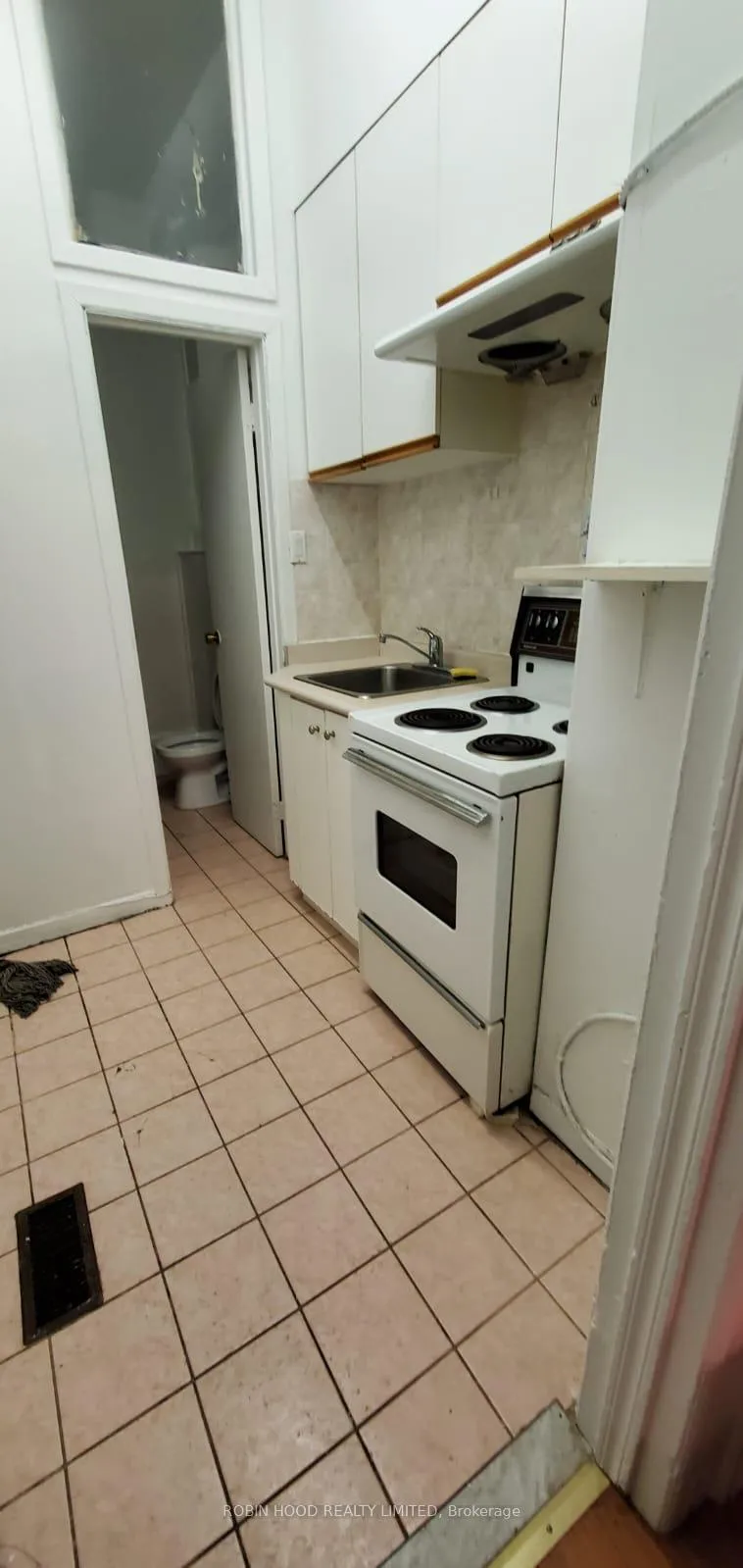 Photo 2 of Unit 3rd Floor, 384 Spadina Avenue, Toronto, Kensington-Chinatown — HOMEH