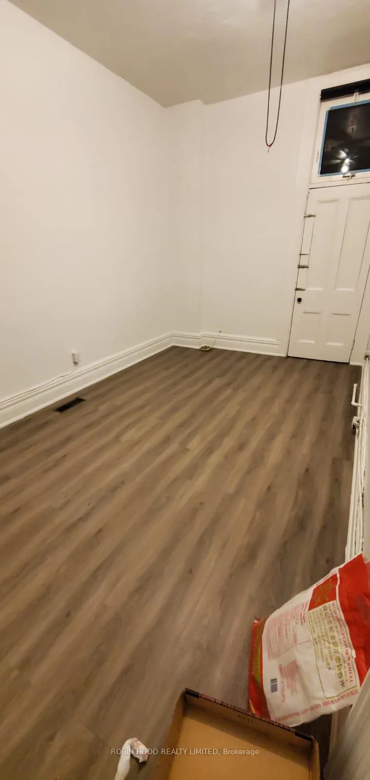 Photo 3 of Unit 3rd Floor, 384 Spadina Avenue, Toronto, Kensington-Chinatown — HOMEH