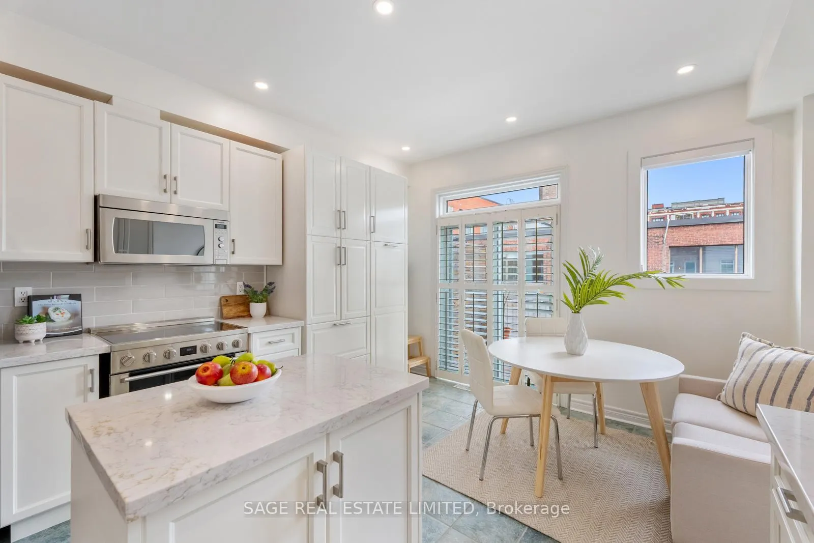 Photo 11 of 47 Natalie Place, Toronto, South Riverdale — HOMEH