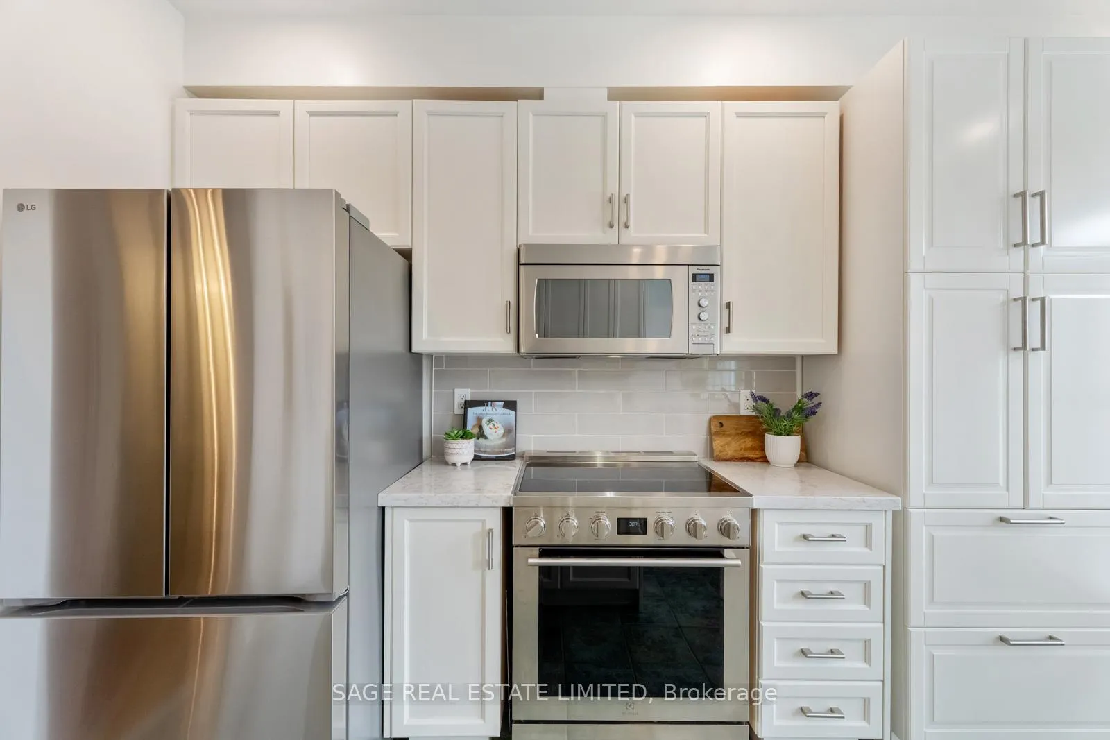 Photo 12 of 47 Natalie Place, Toronto, South Riverdale — HOMEH