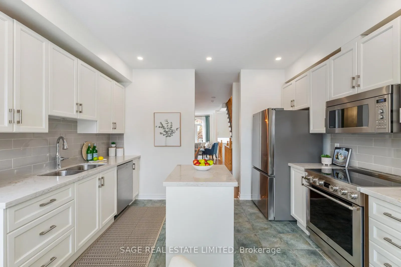 Photo 14 of 47 Natalie Place, Toronto, South Riverdale — HOMEH