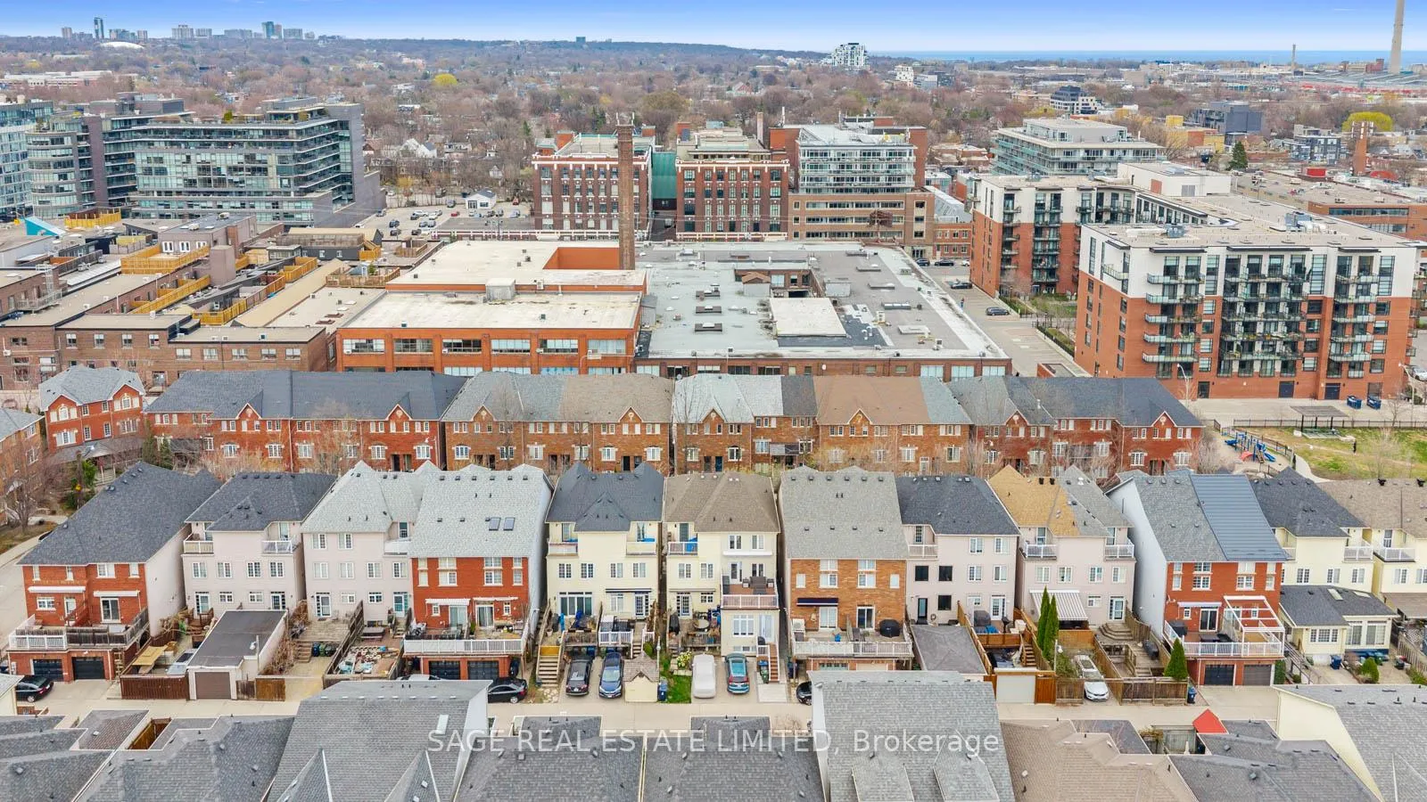 Photo 32 of 47 Natalie Place, Toronto, South Riverdale — HOMEH