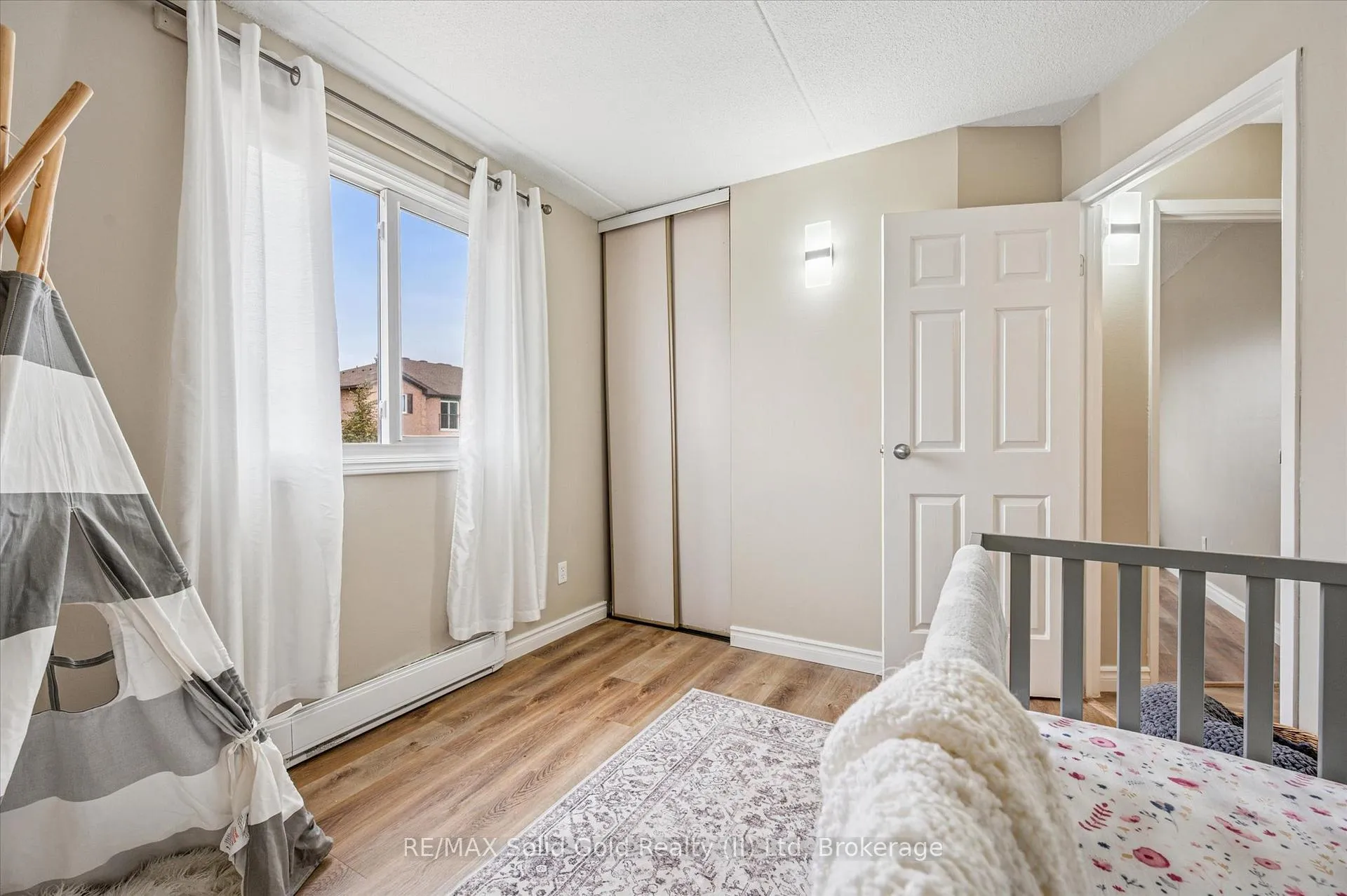 Photo 14 of Unit 6, 321 Northlake Drive, Waterloo — HOMEH