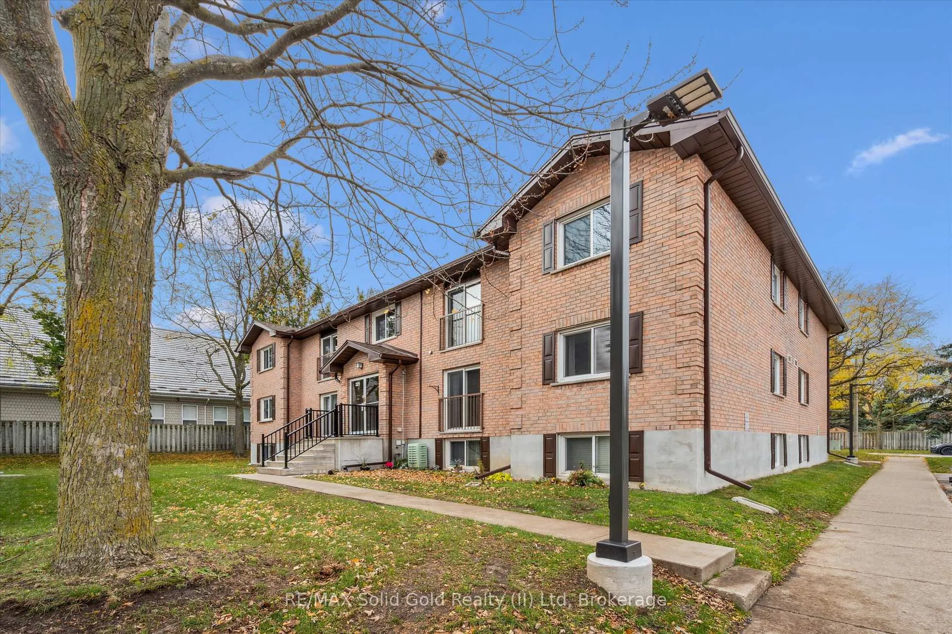 Photo 22 of Unit 6, 321 Northlake Drive, Waterloo — HOMEH