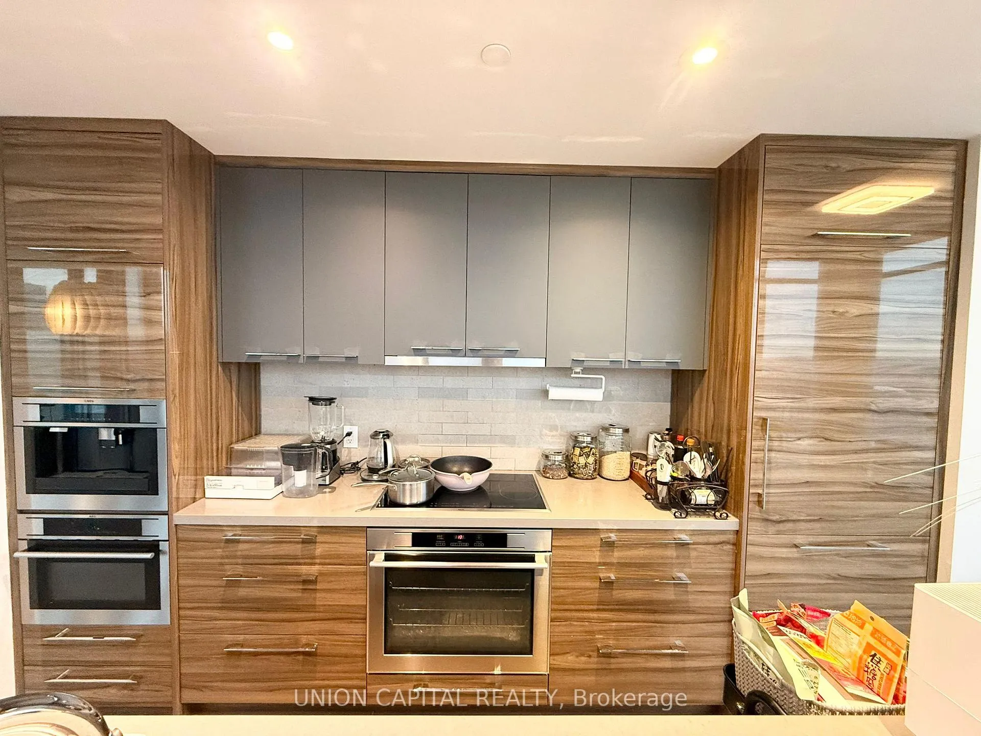 Photo 8 of Unit 3516, 488 University Avenue, Toronto, Kensington-Chinatown — HOMEH
