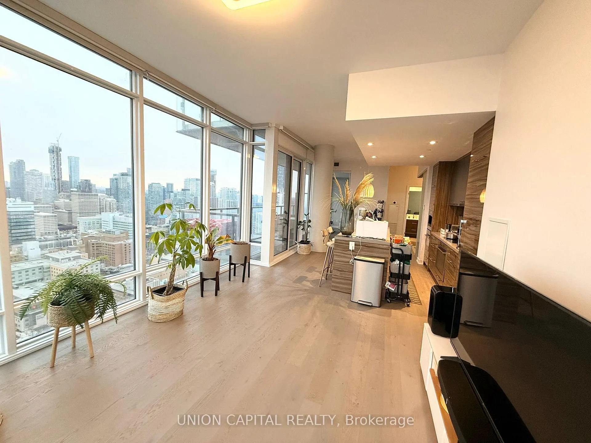 Photo 14 of Unit 3516, 488 University Avenue, Toronto, Kensington-Chinatown — HOMEH