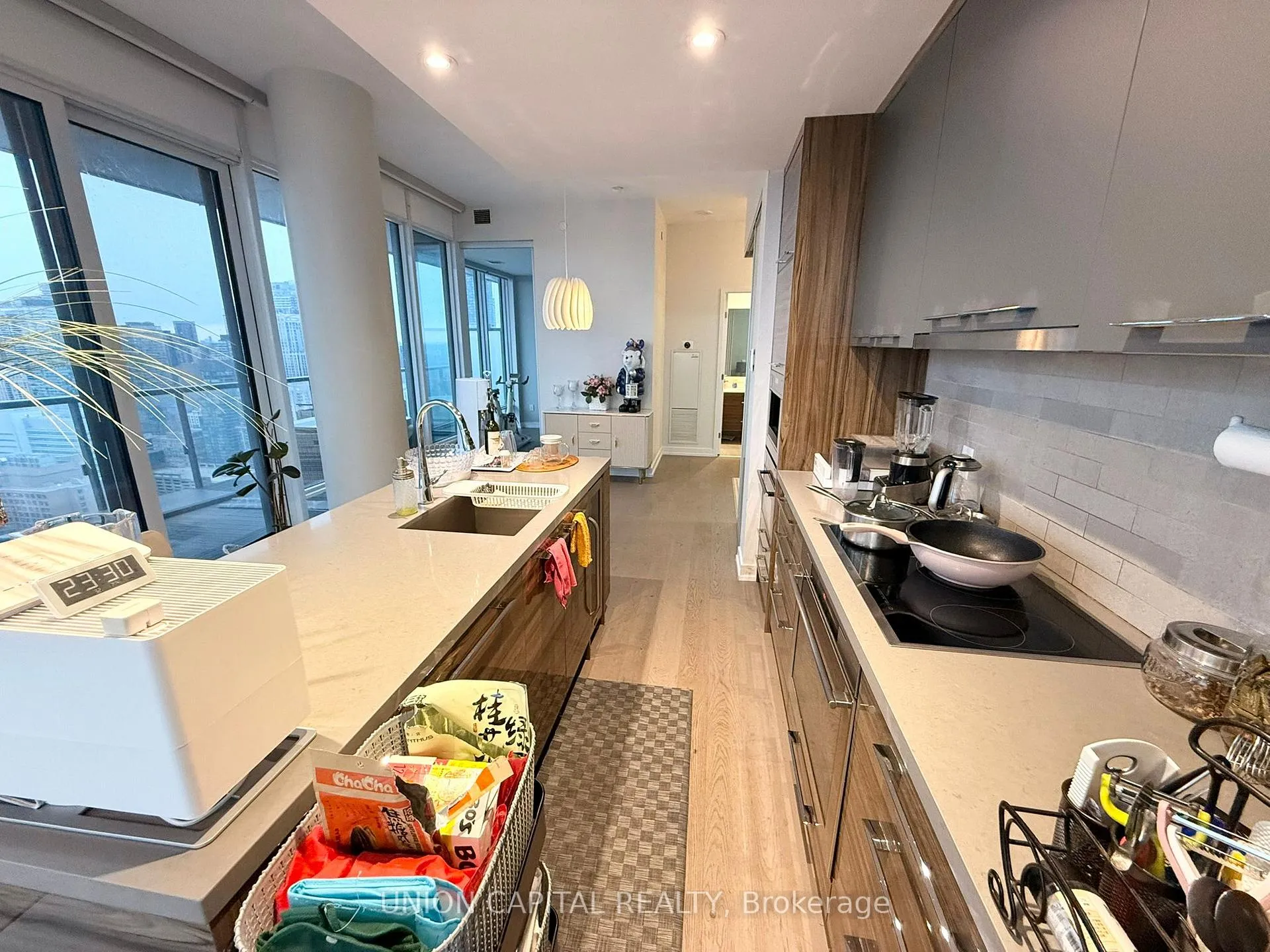 Photo 18 of Unit 3516, 488 University Avenue, Toronto, Kensington-Chinatown — HOMEH