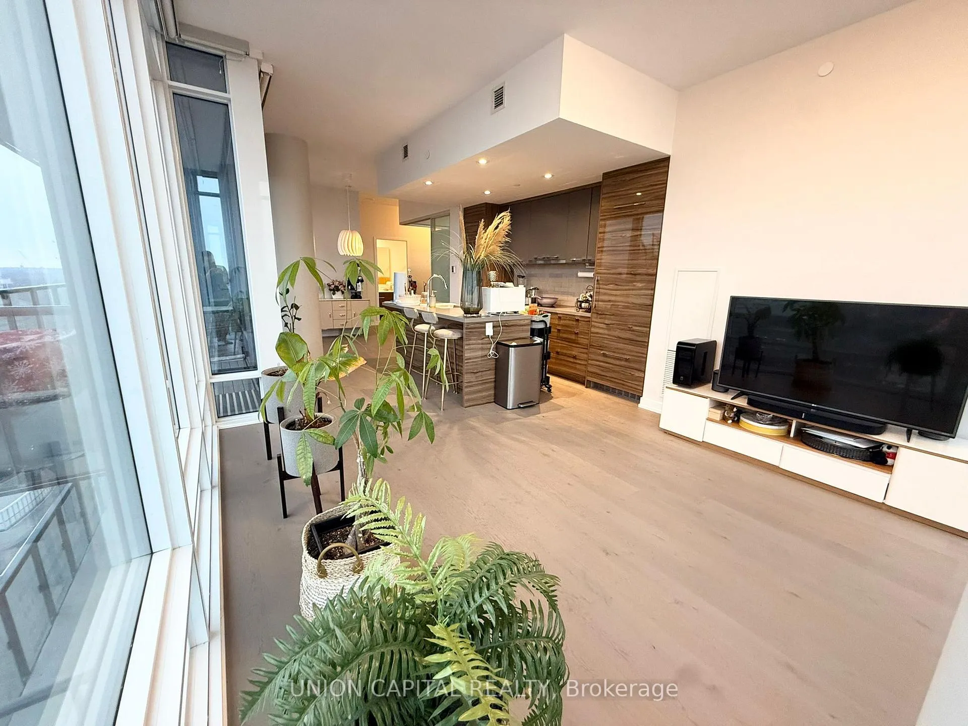 Photo 22 of Unit 3516, 488 University Avenue, Toronto, Kensington-Chinatown — HOMEH