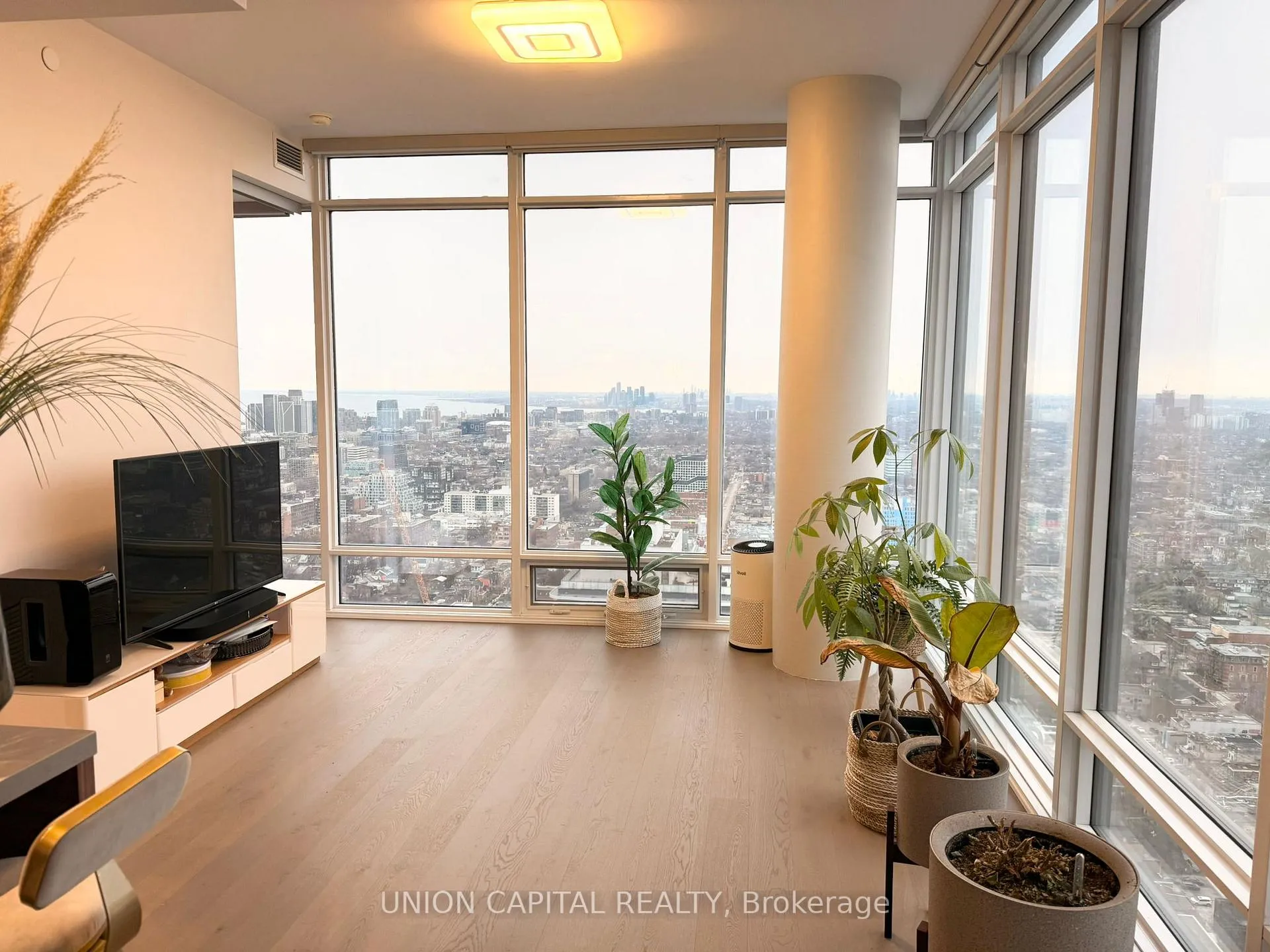 Photo 24 of Unit 3516, 488 University Avenue, Toronto, Kensington-Chinatown — HOMEH
