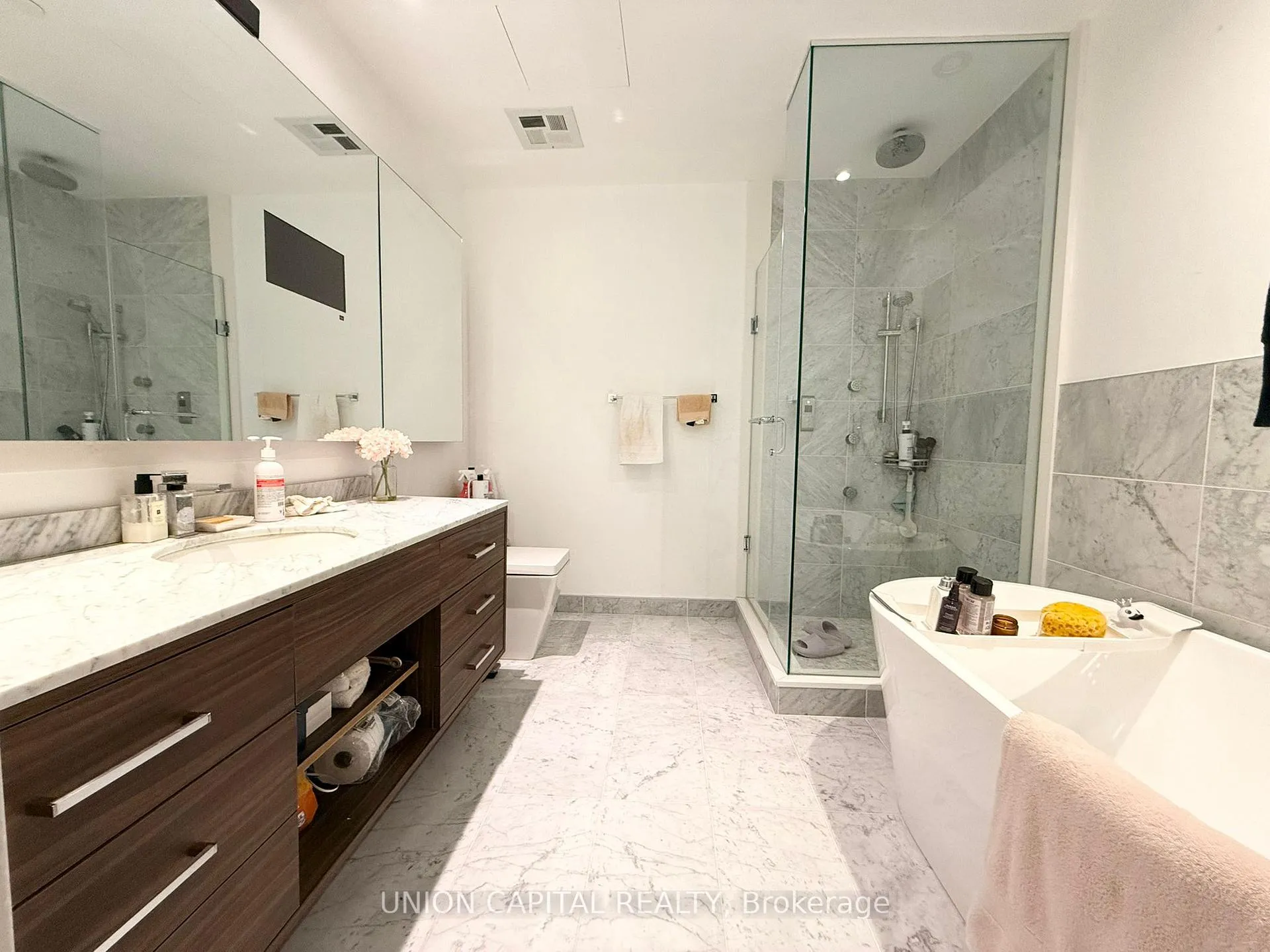 Photo 26 of Unit 3516, 488 University Avenue, Toronto, Kensington-Chinatown — HOMEH