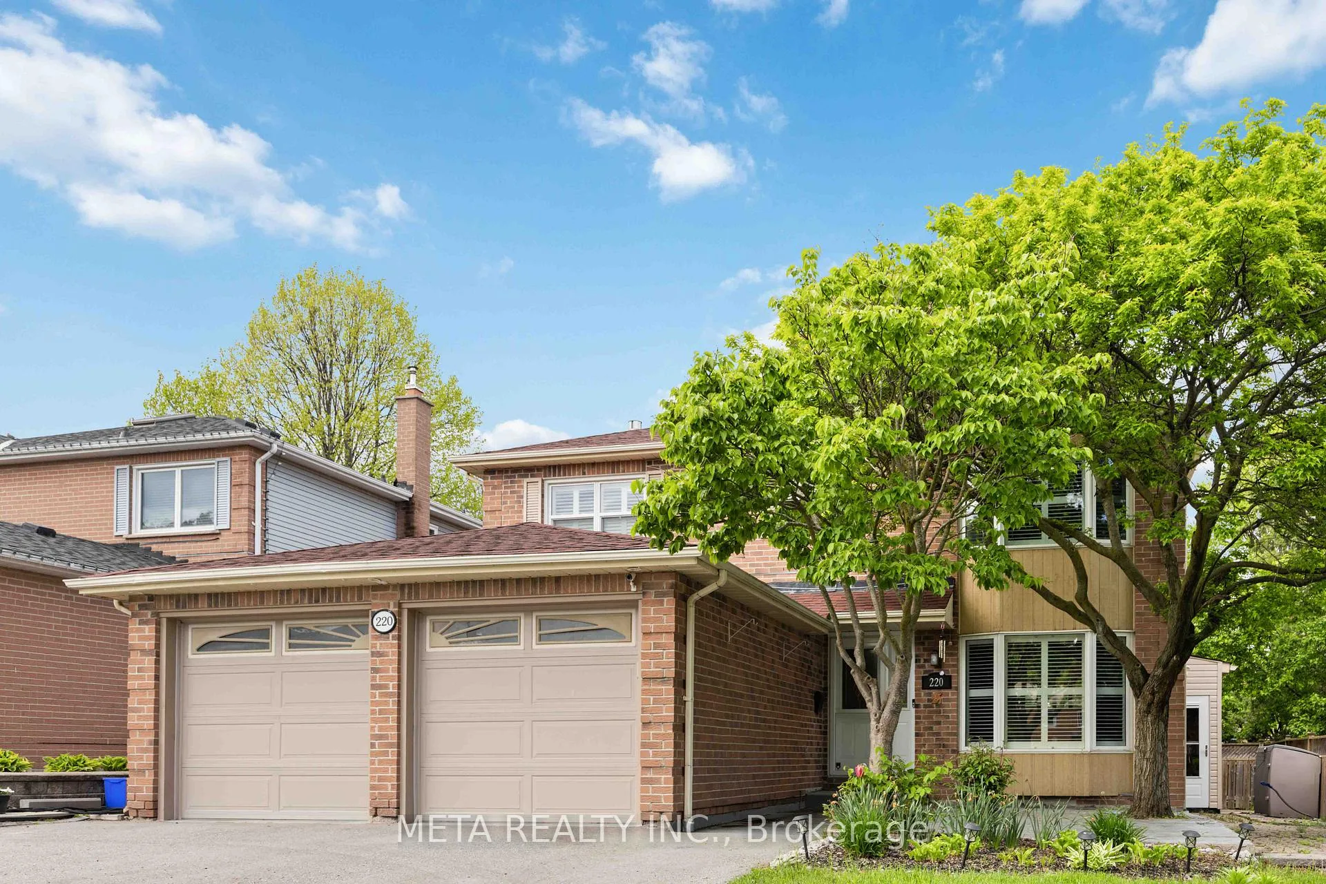 Photo 3 of Unit (Bsmt), 220 Bassett Boulevard, Whitby, Pringle Creek — HOMEH